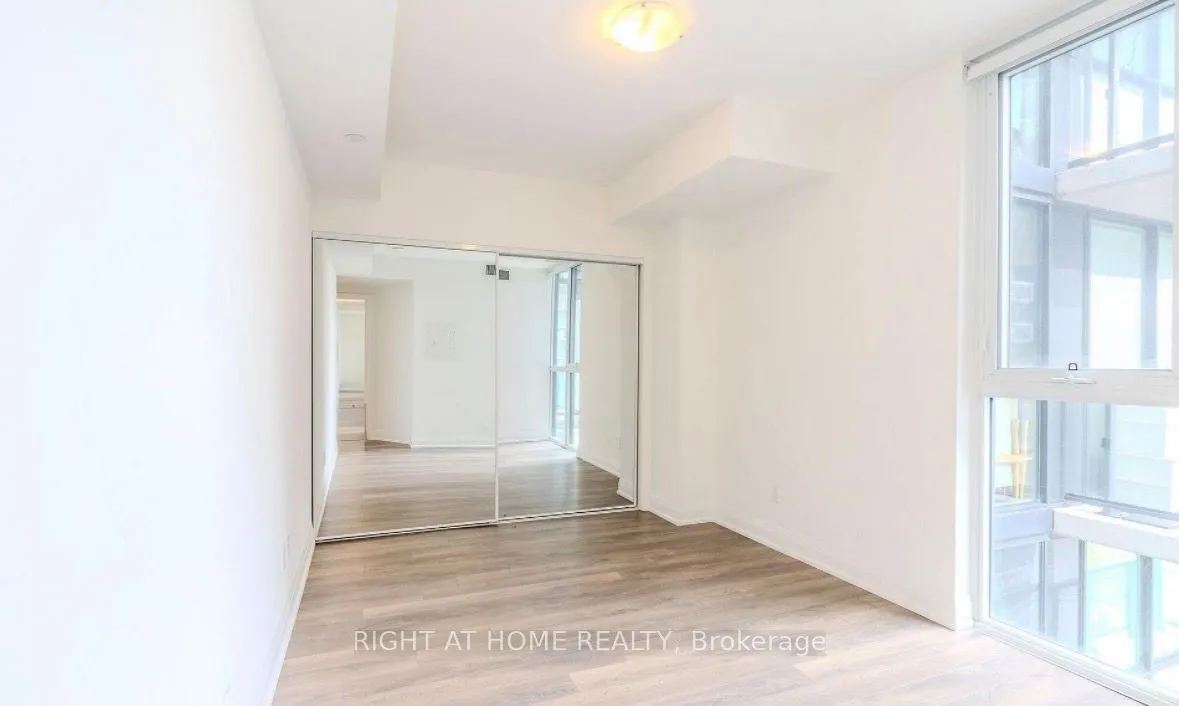 1461 Lawrence ave W Avenue #1801