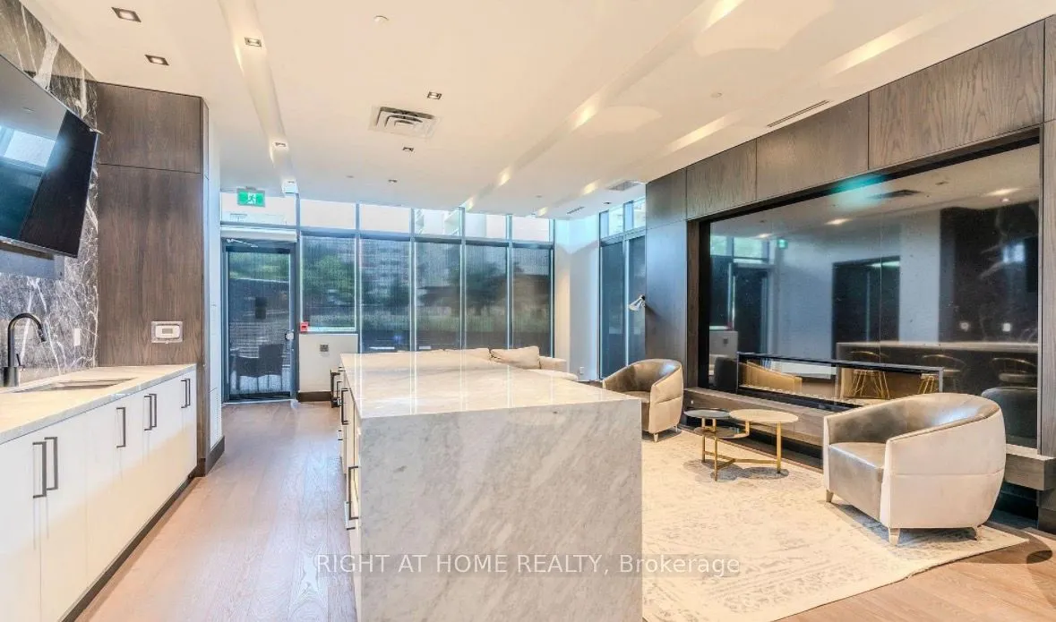 1461 Lawrence ave W Avenue #1801