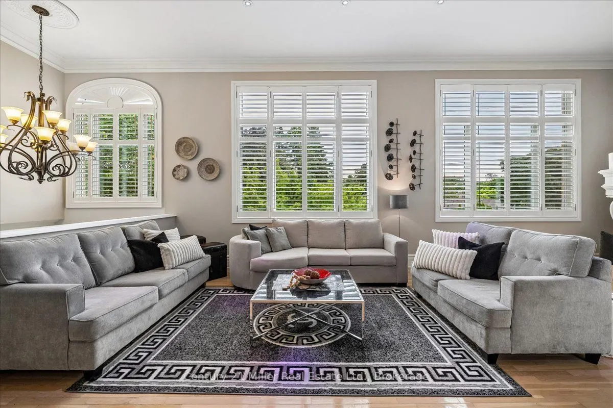 2355 Old Carriage Road