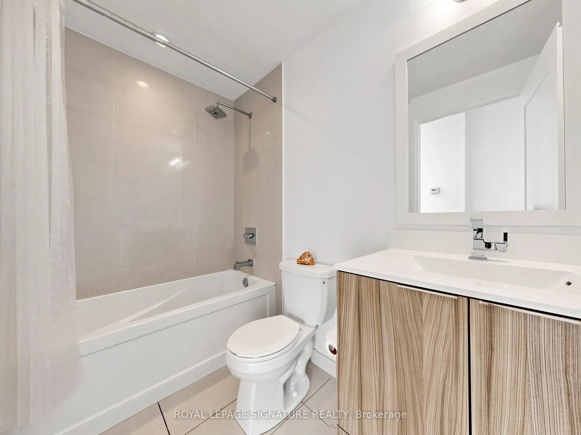 56 Annie Craig Drive #4704