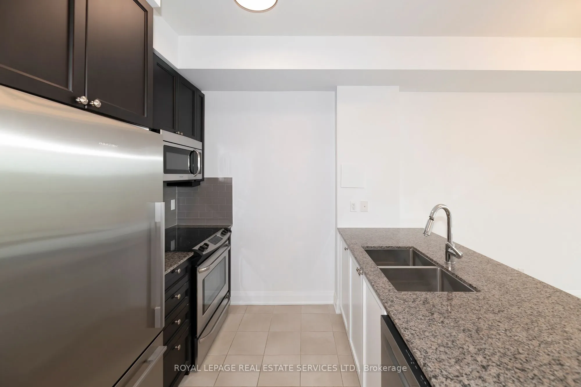 35 Fontenay Court #505