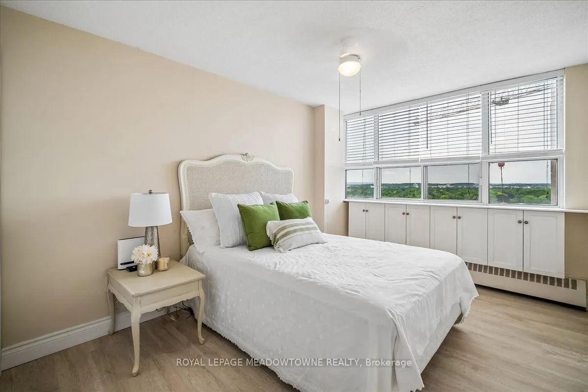 2263 Marine Drive #1601