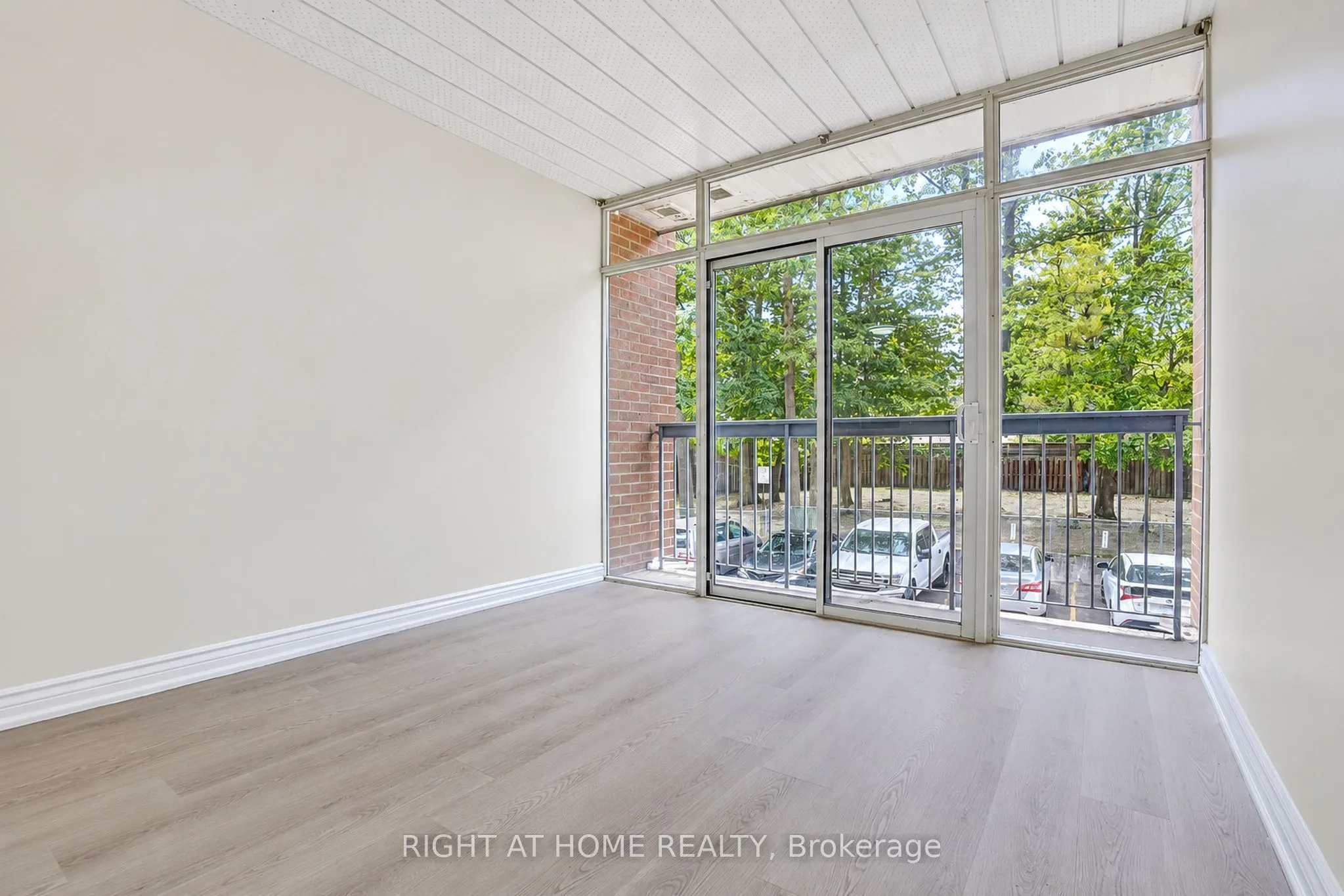3025 The credit woodlands Drive #109