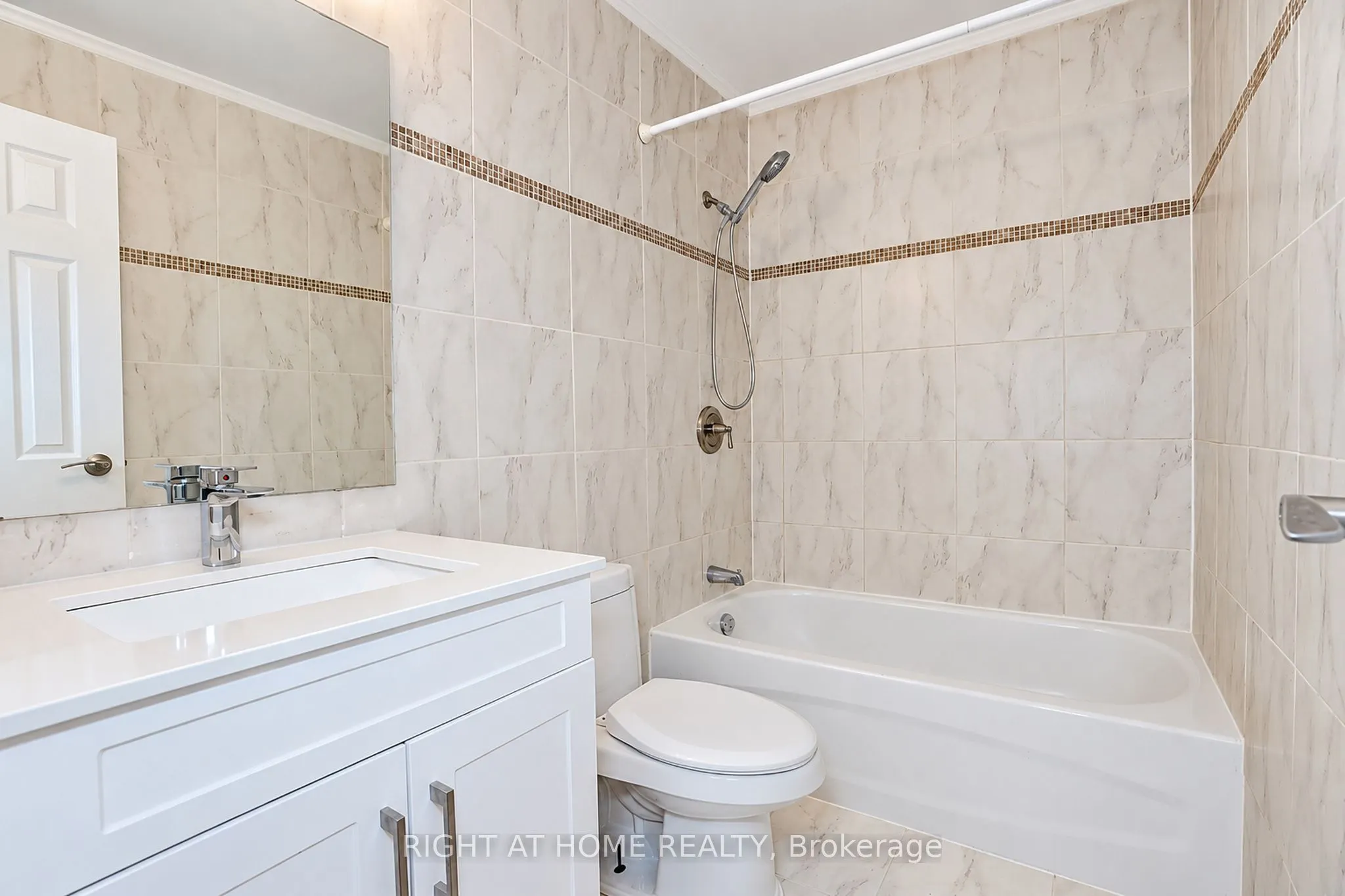 3025 The credit woodlands Drive #109