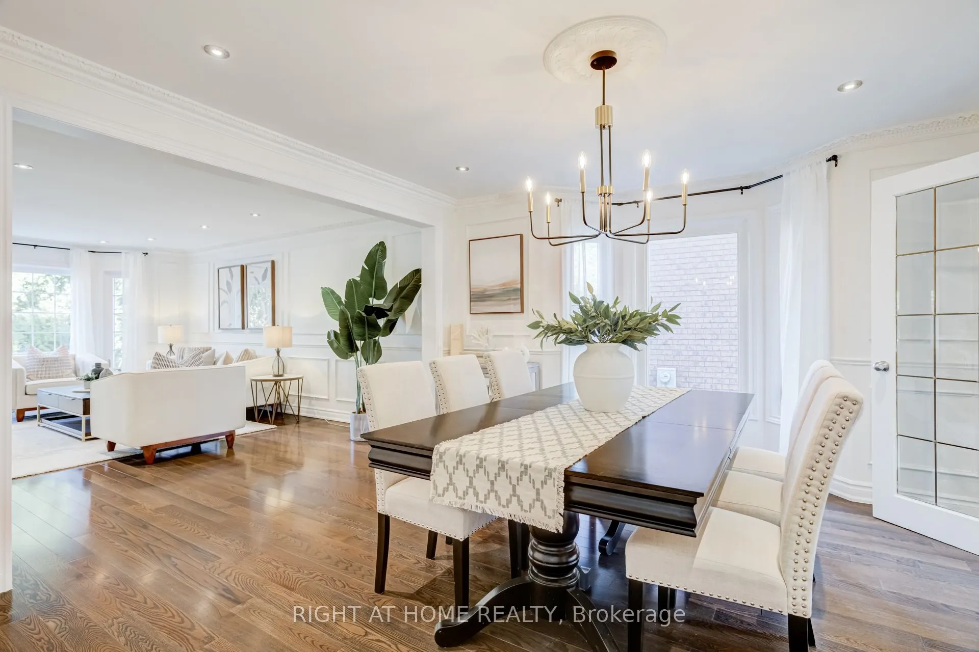 2598 Mason Heights