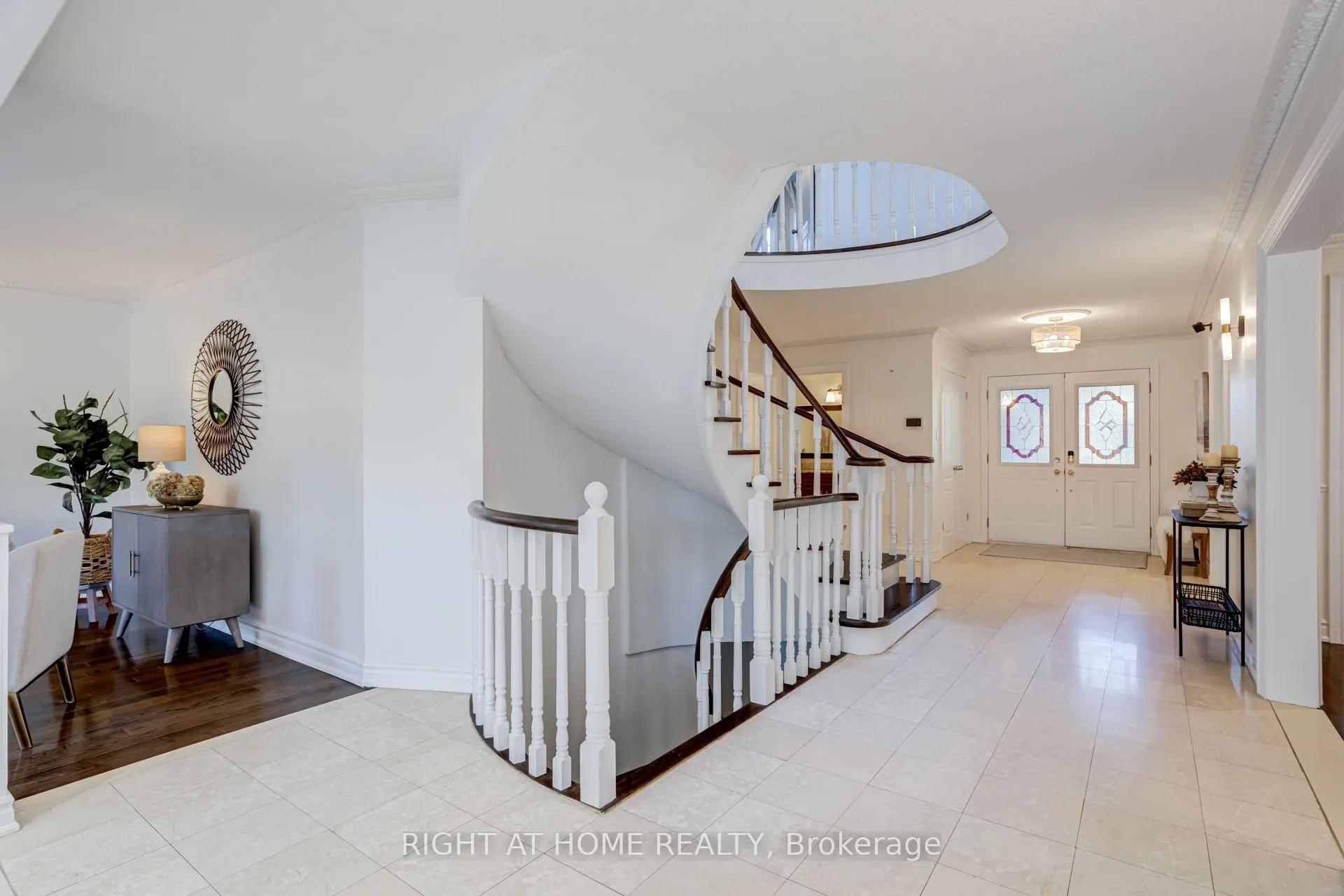 2598 Mason Heights