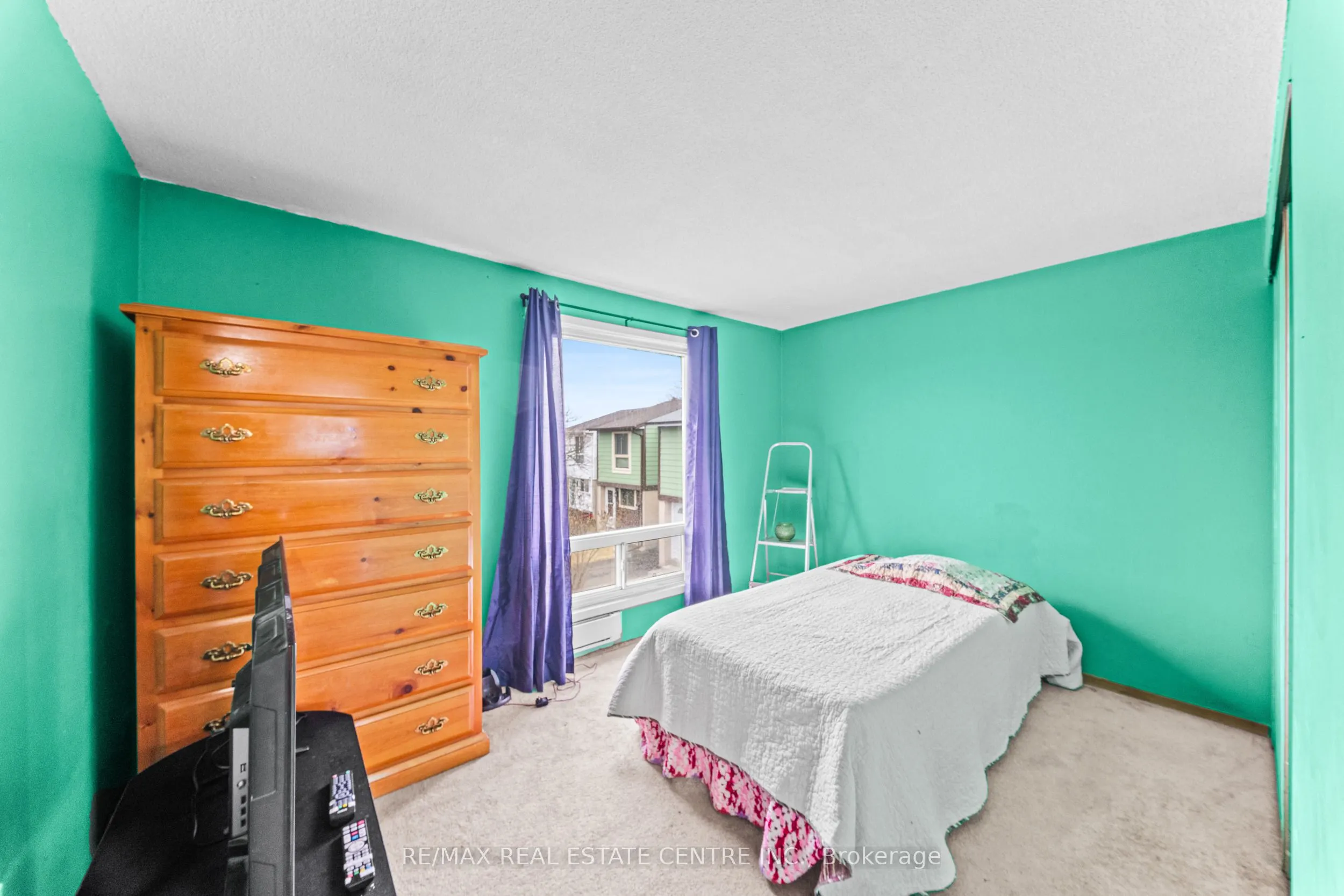 13 Gold Pine Court