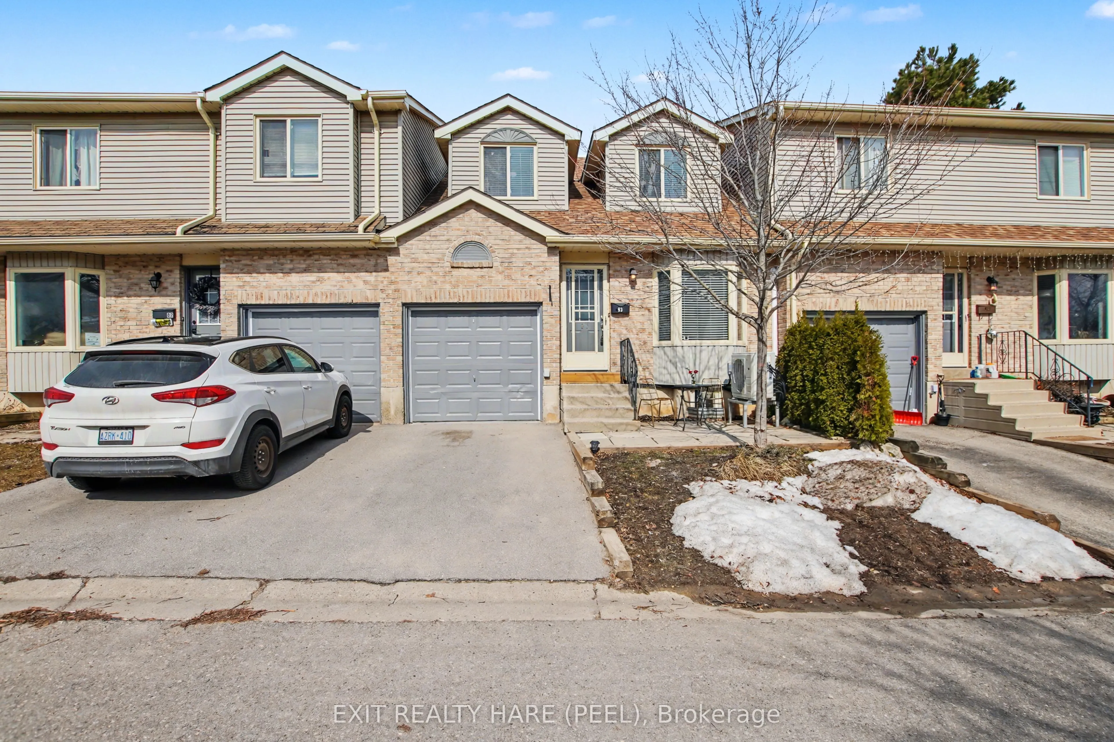 90 Lawrence Avenue #93