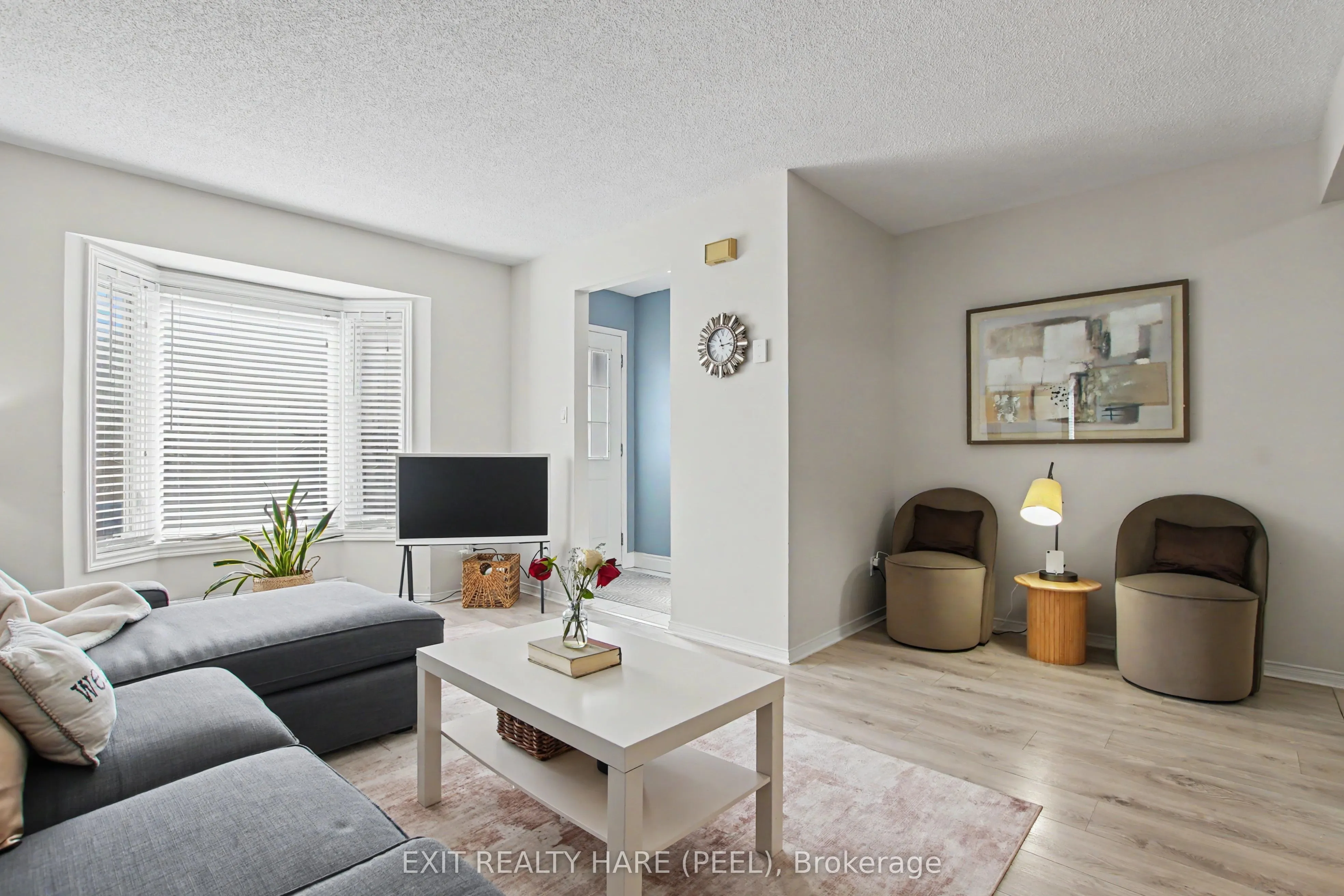 90 Lawrence Avenue #93