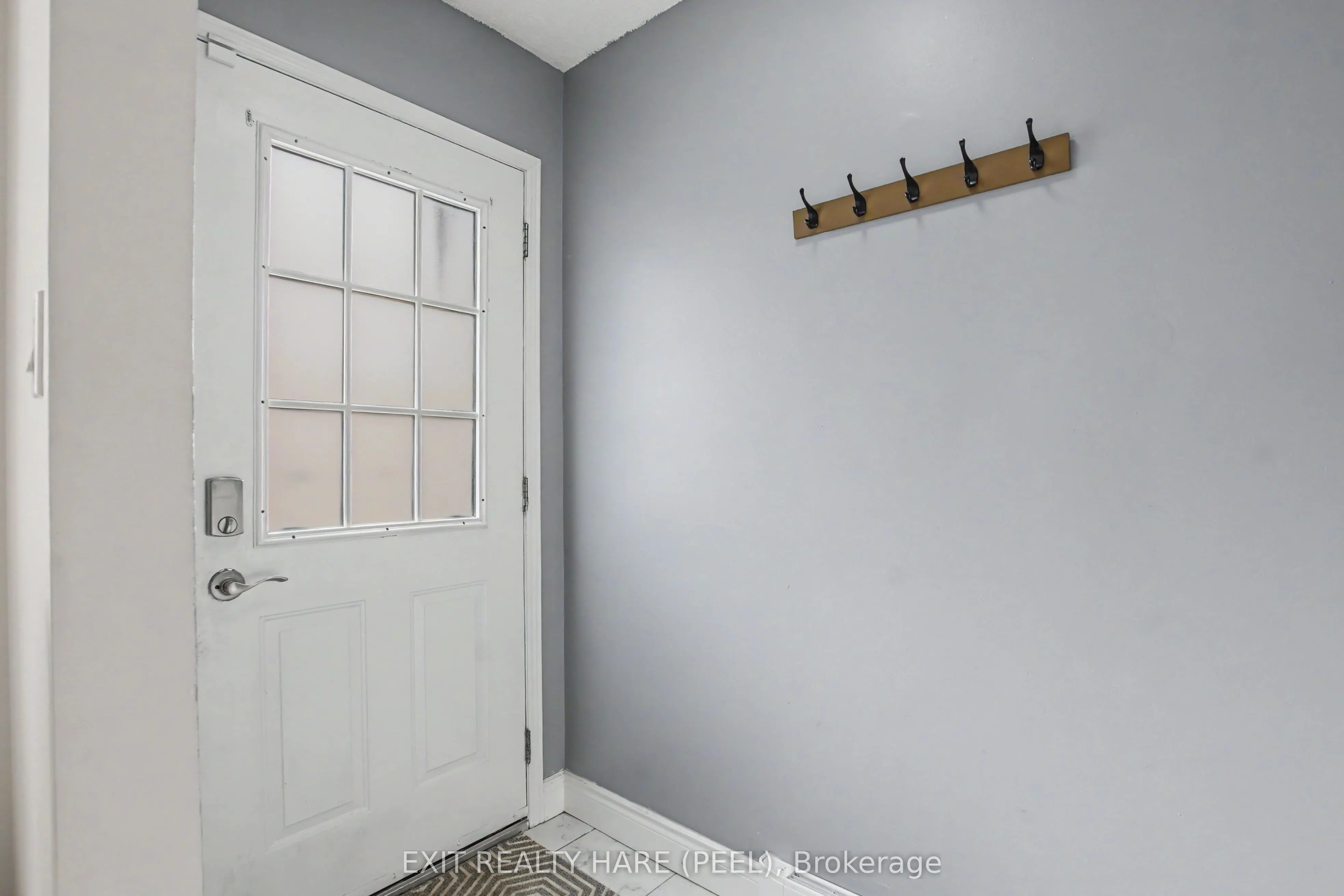 90 Lawrence Avenue #93