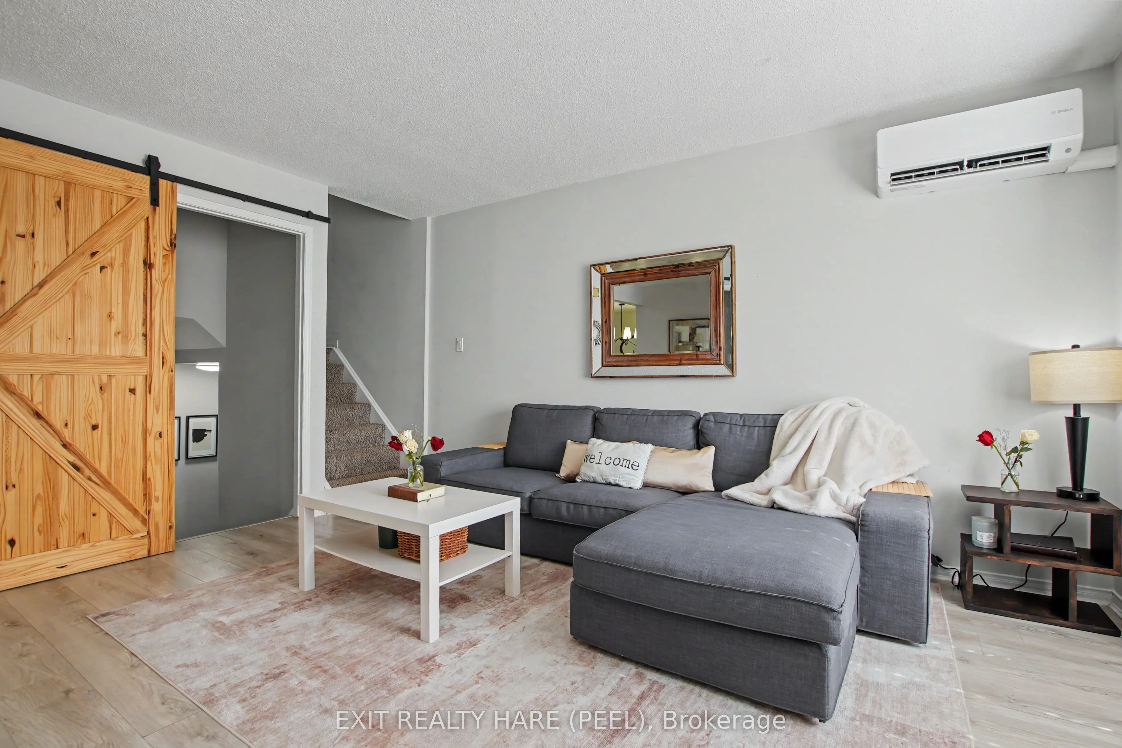 90 Lawrence Avenue #93