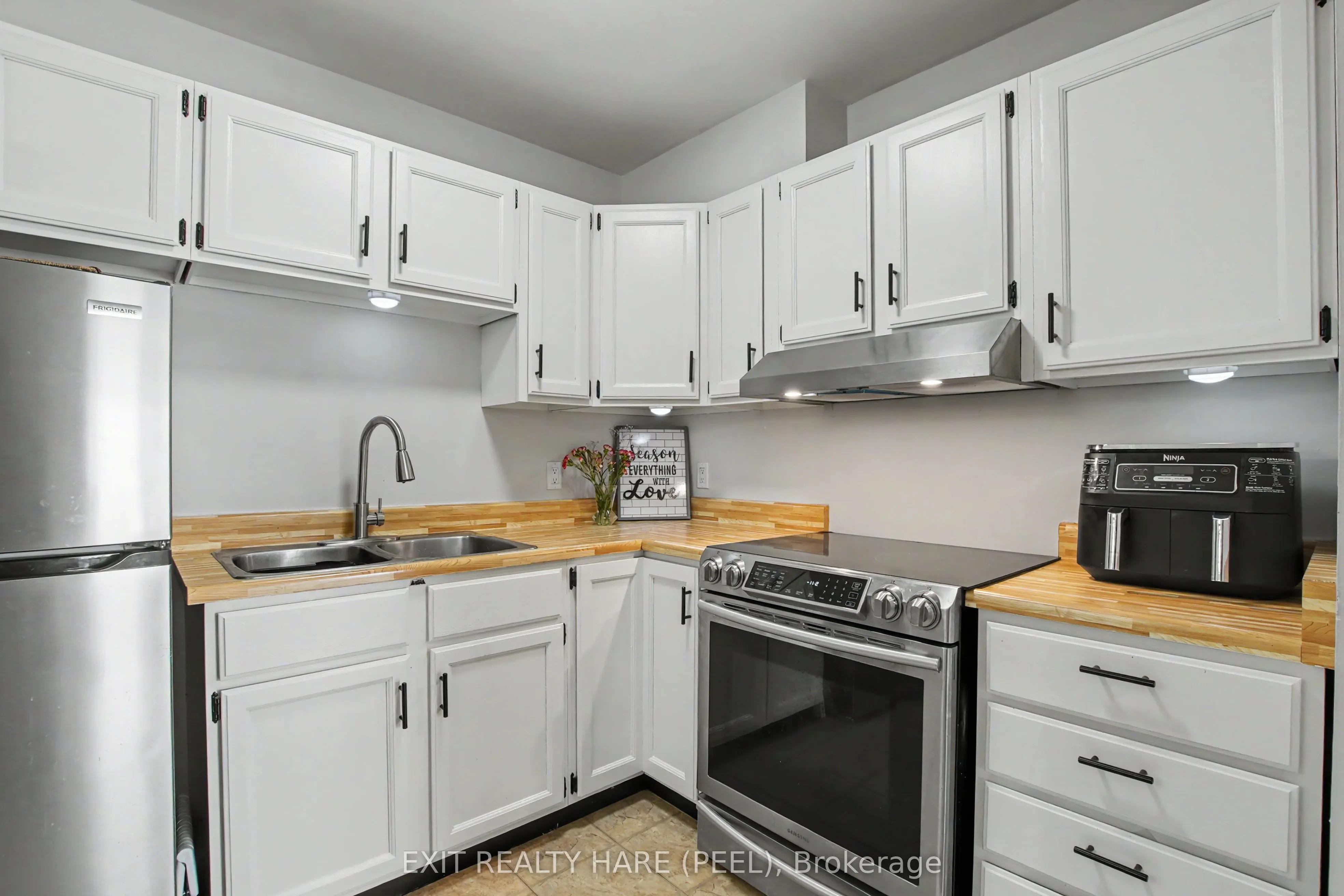 90 Lawrence Avenue #93