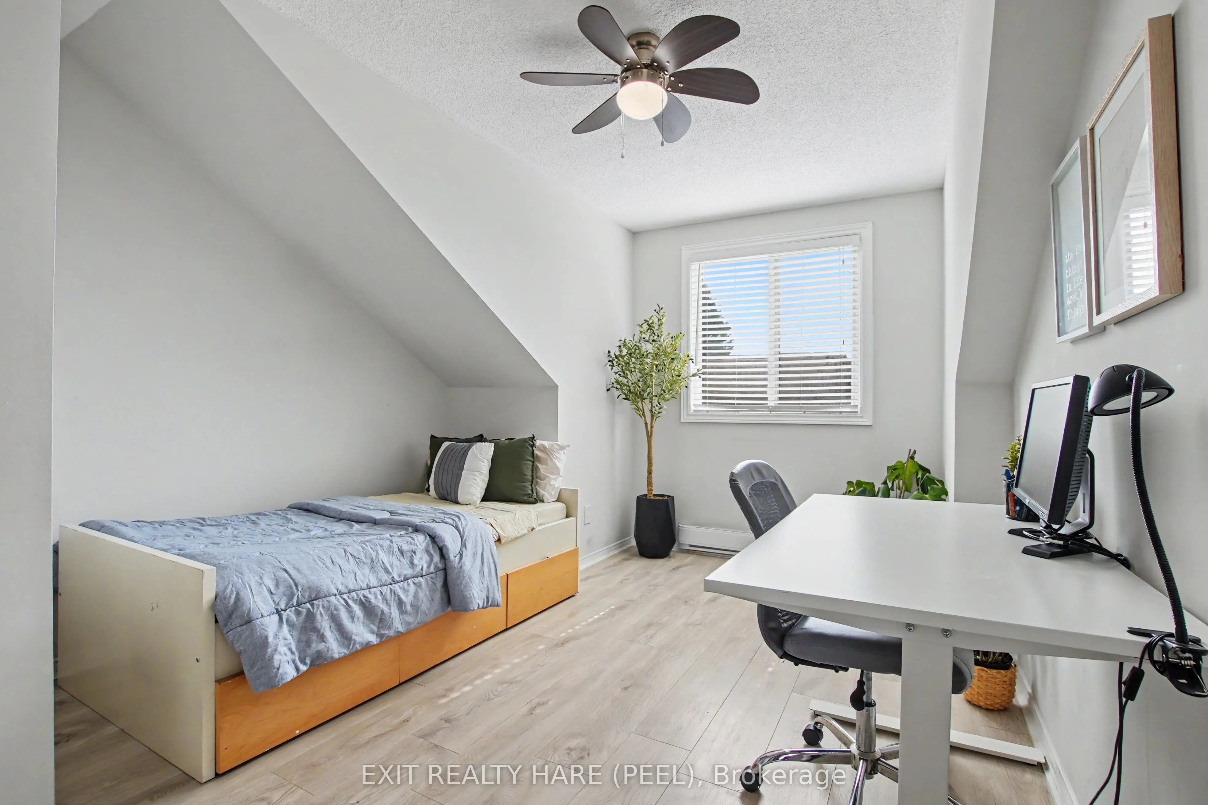 90 Lawrence Avenue #93