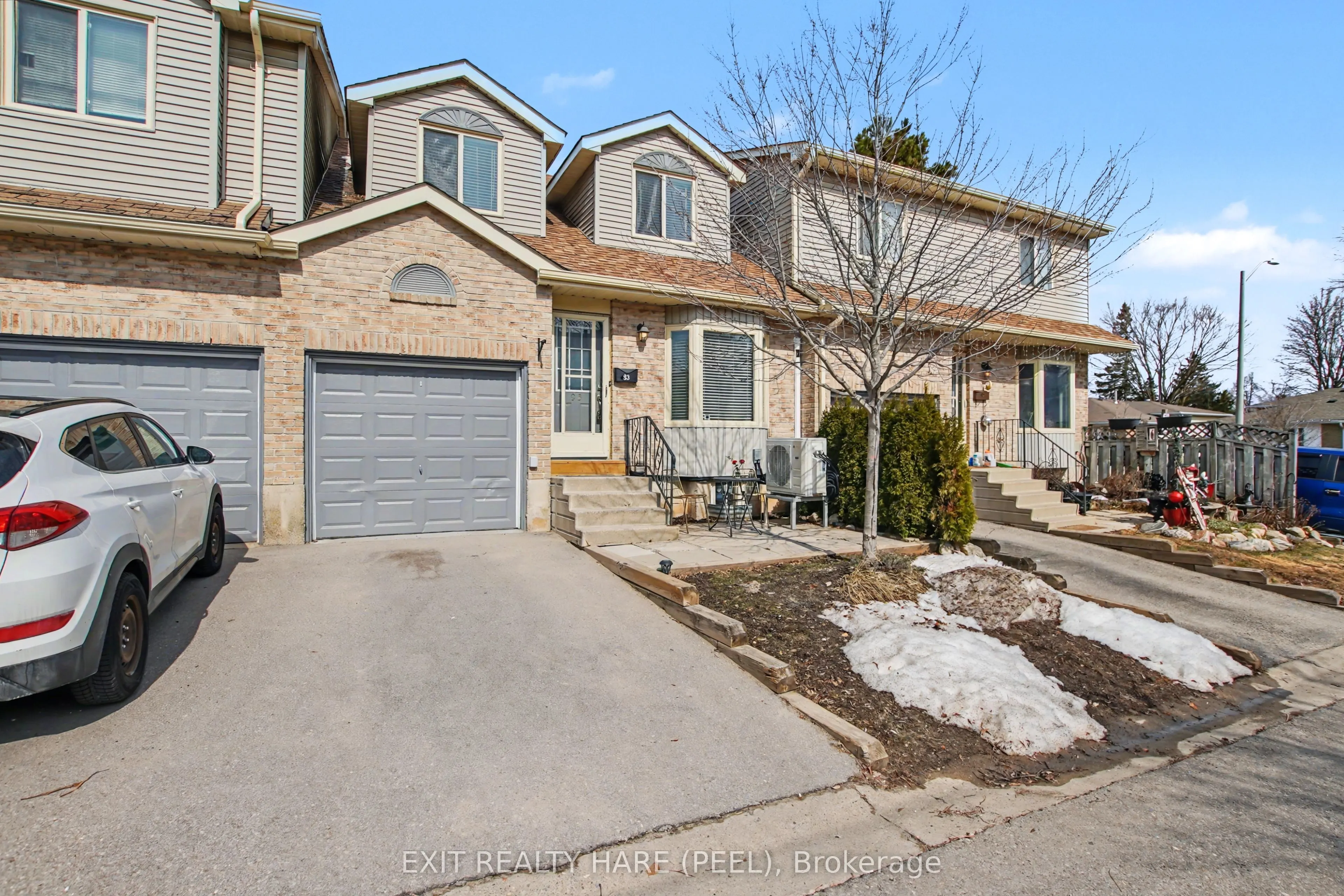 90 Lawrence Avenue #93