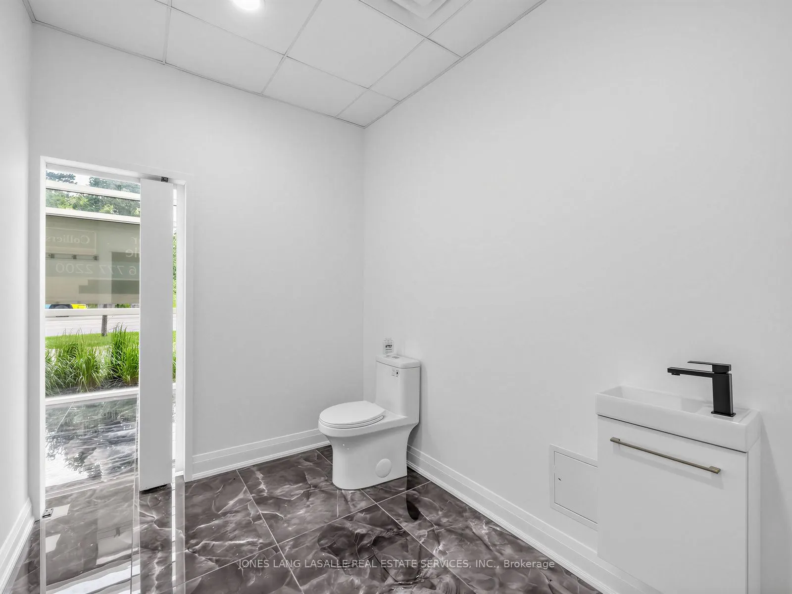 34 Plains Road E #102