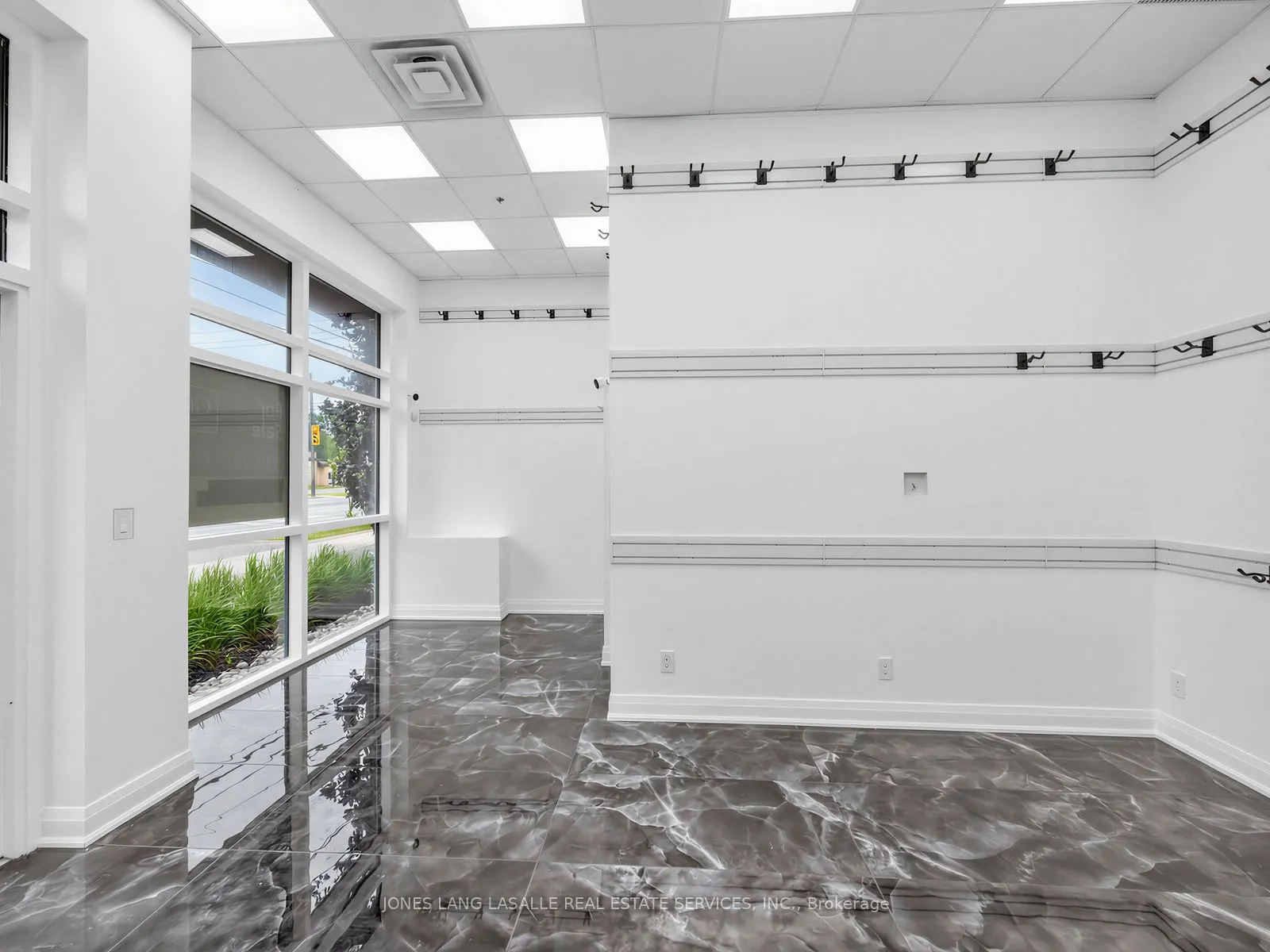 34 Plains Road E #102