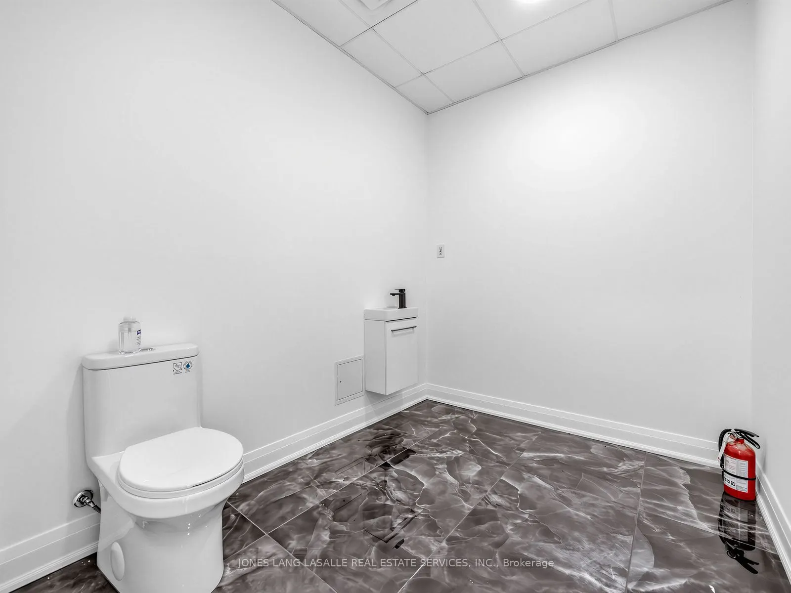34 Plains Road E #102