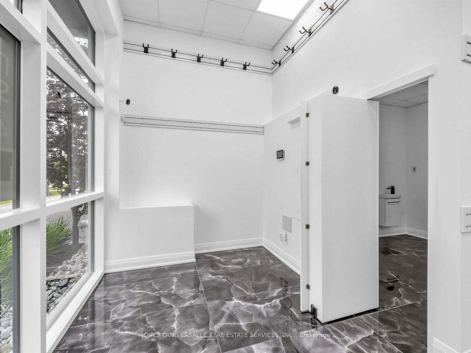 34 Plains Road E #102