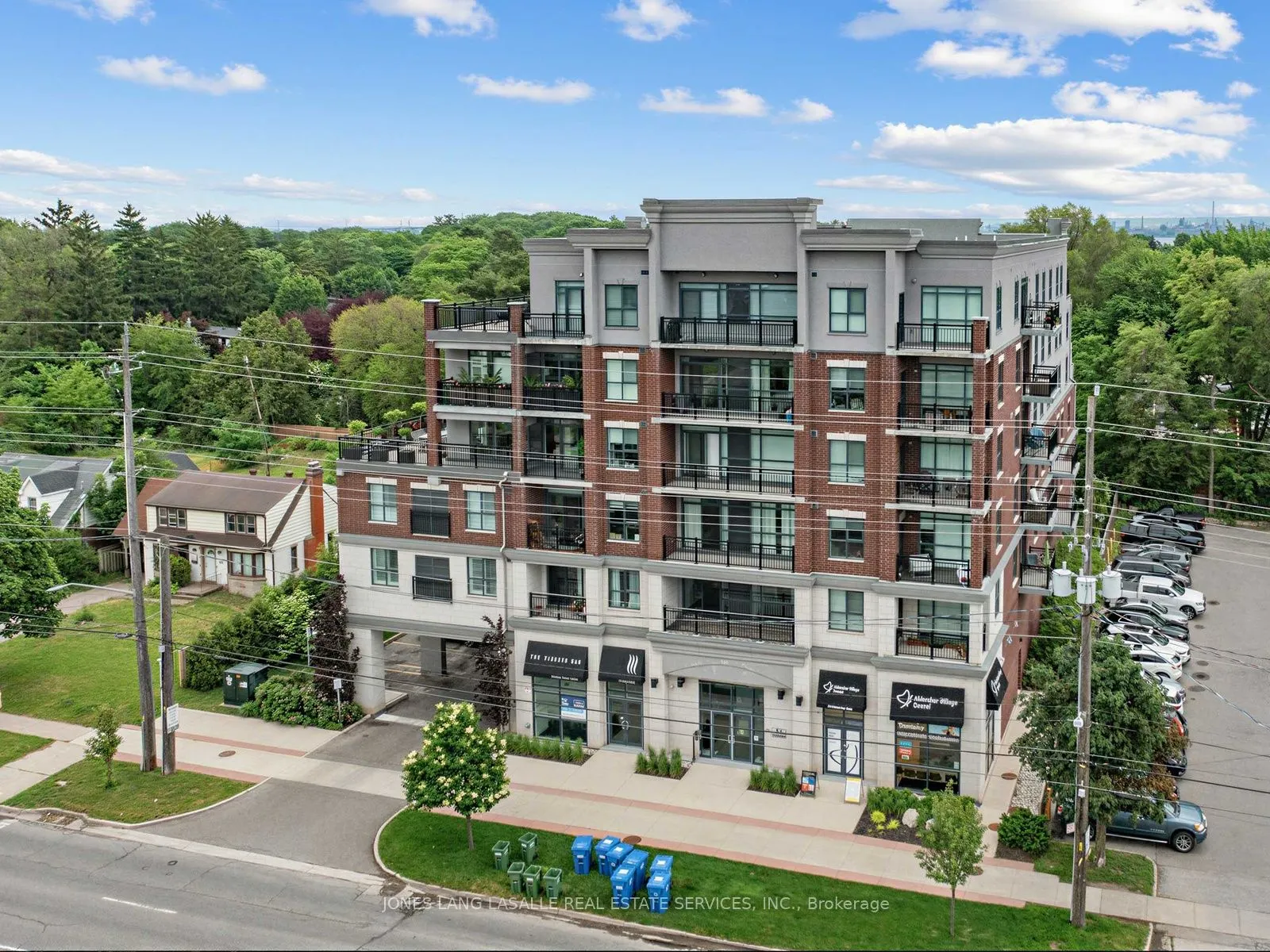 34 Plains Road E #102