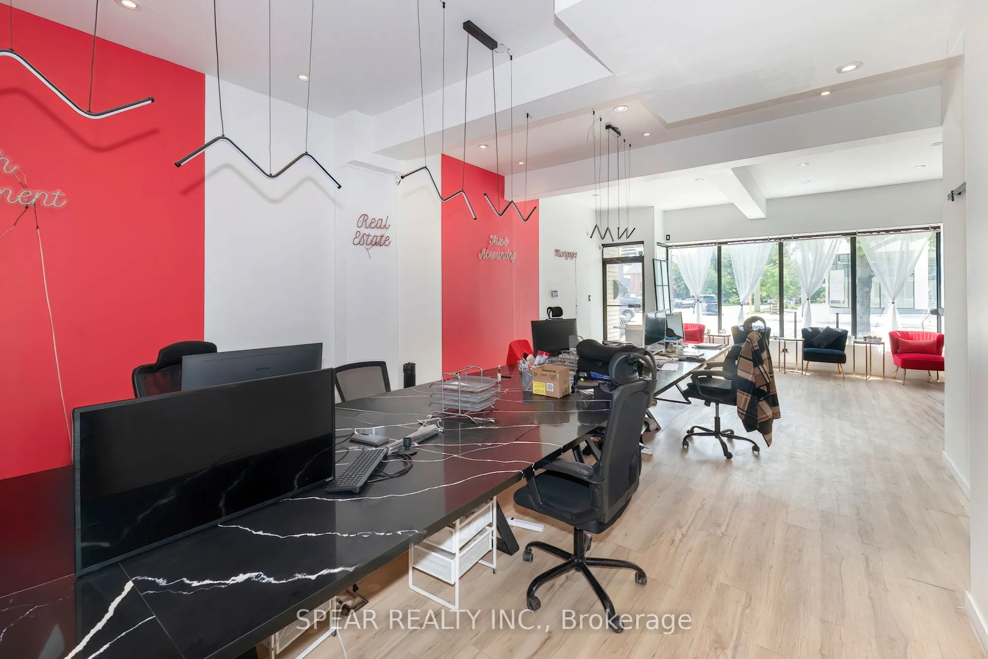 694 The Queensway Avenue #4