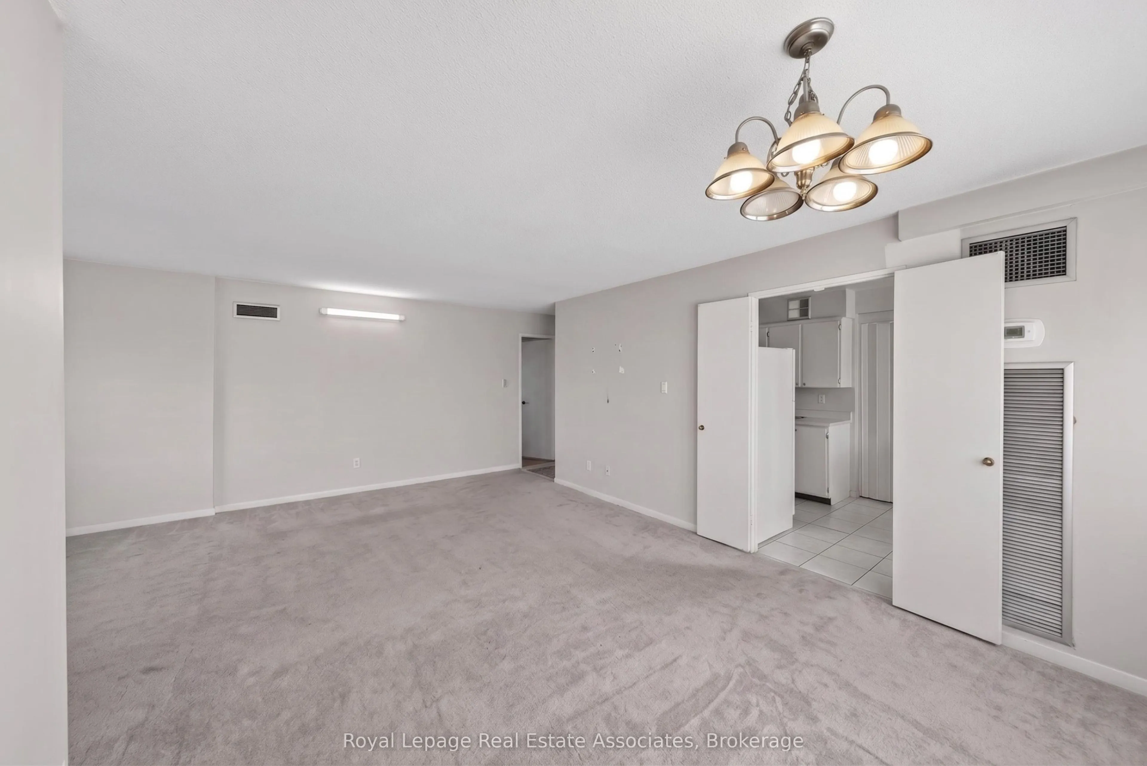 1580 Mississauga Valley Boulevard #901