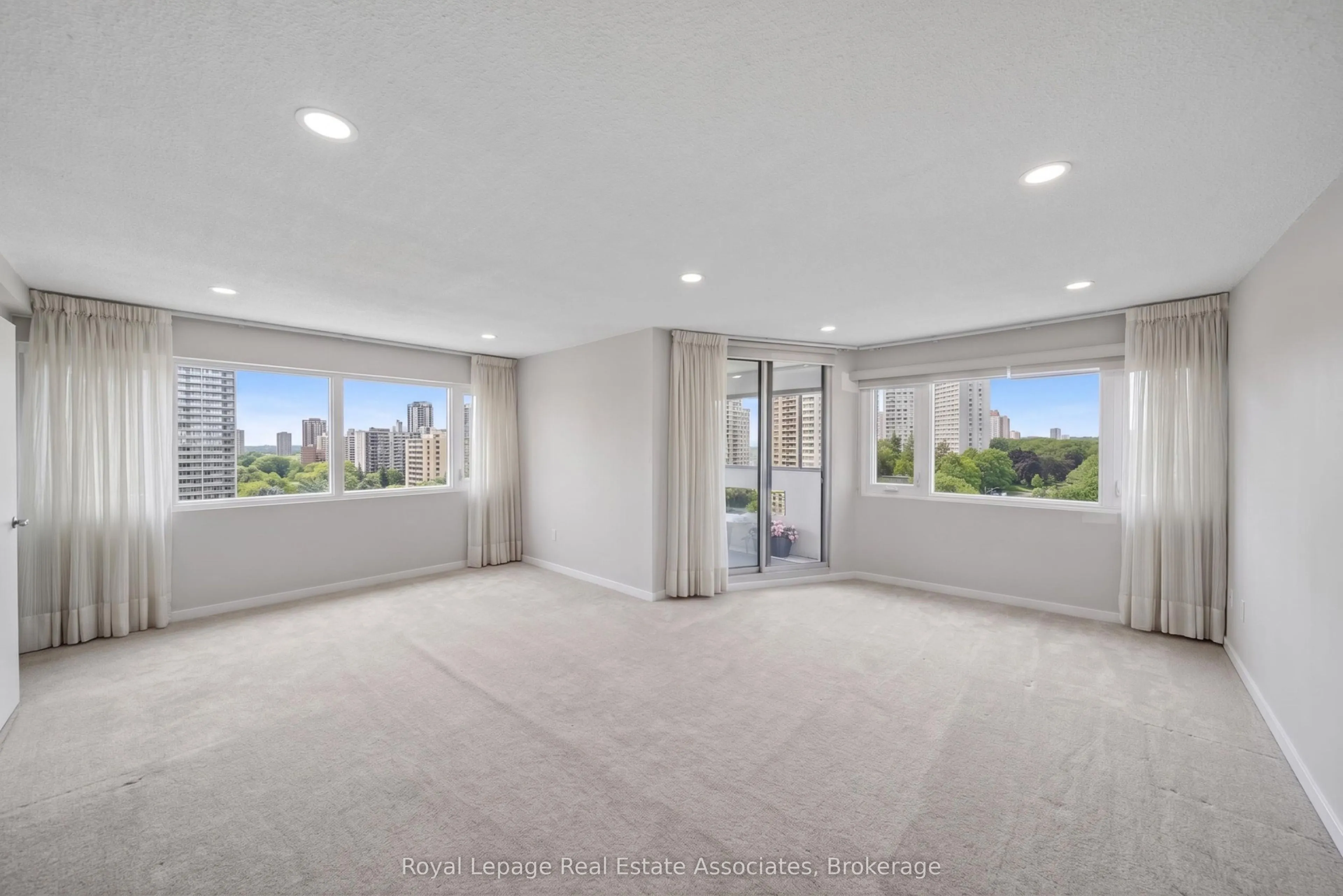 1580 Mississauga Valley Boulevard #901