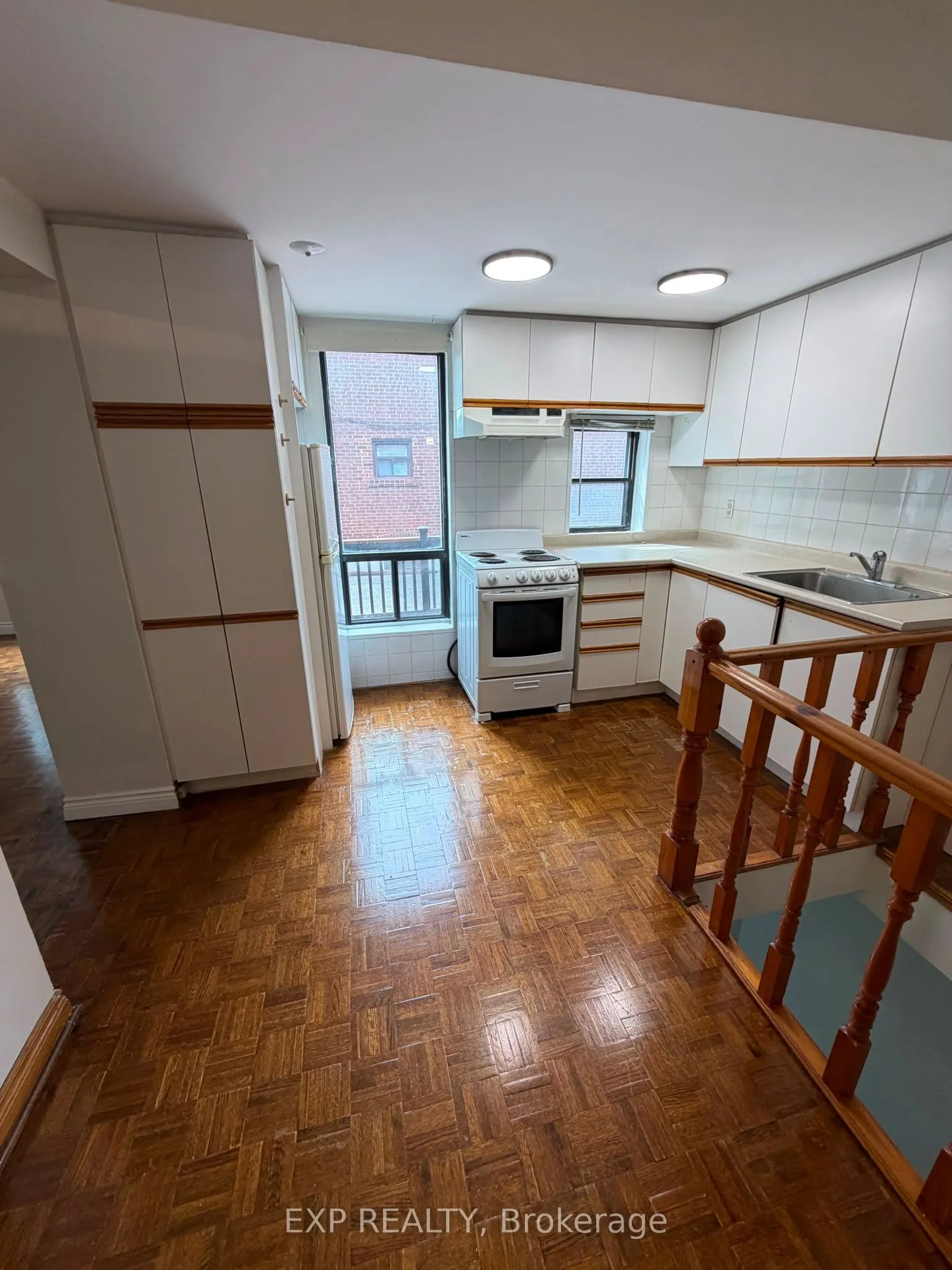 677 Durie Street #3