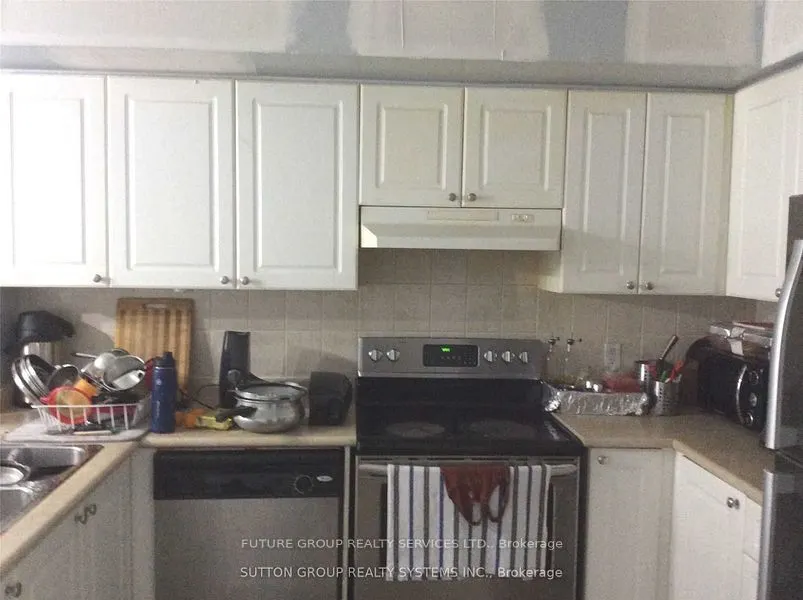 601 Shoreline Drive #122