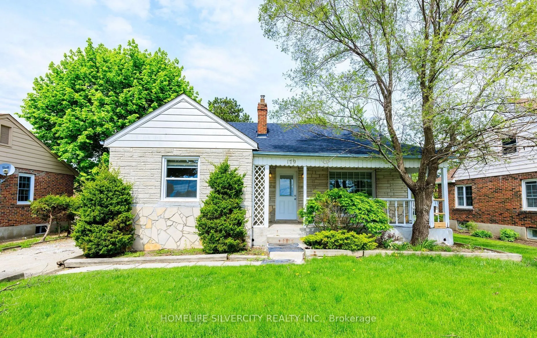 179 Queen Street S
