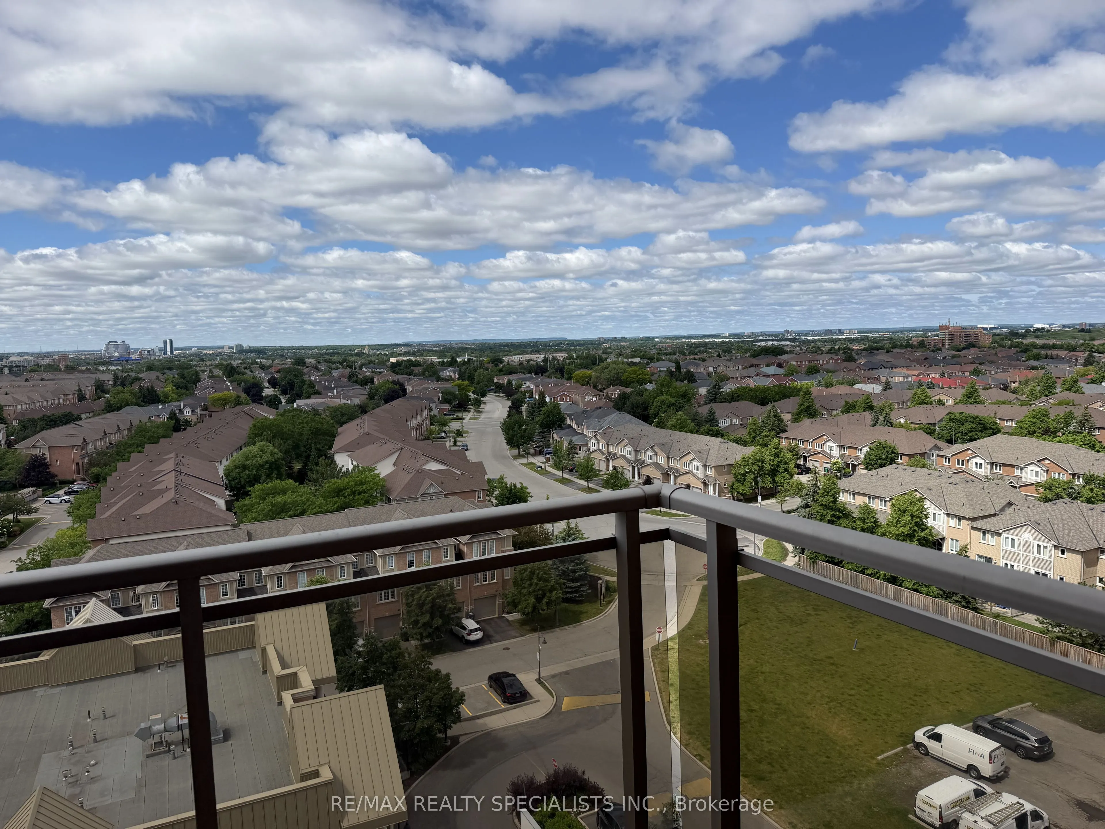 810 Scollard Court #1007