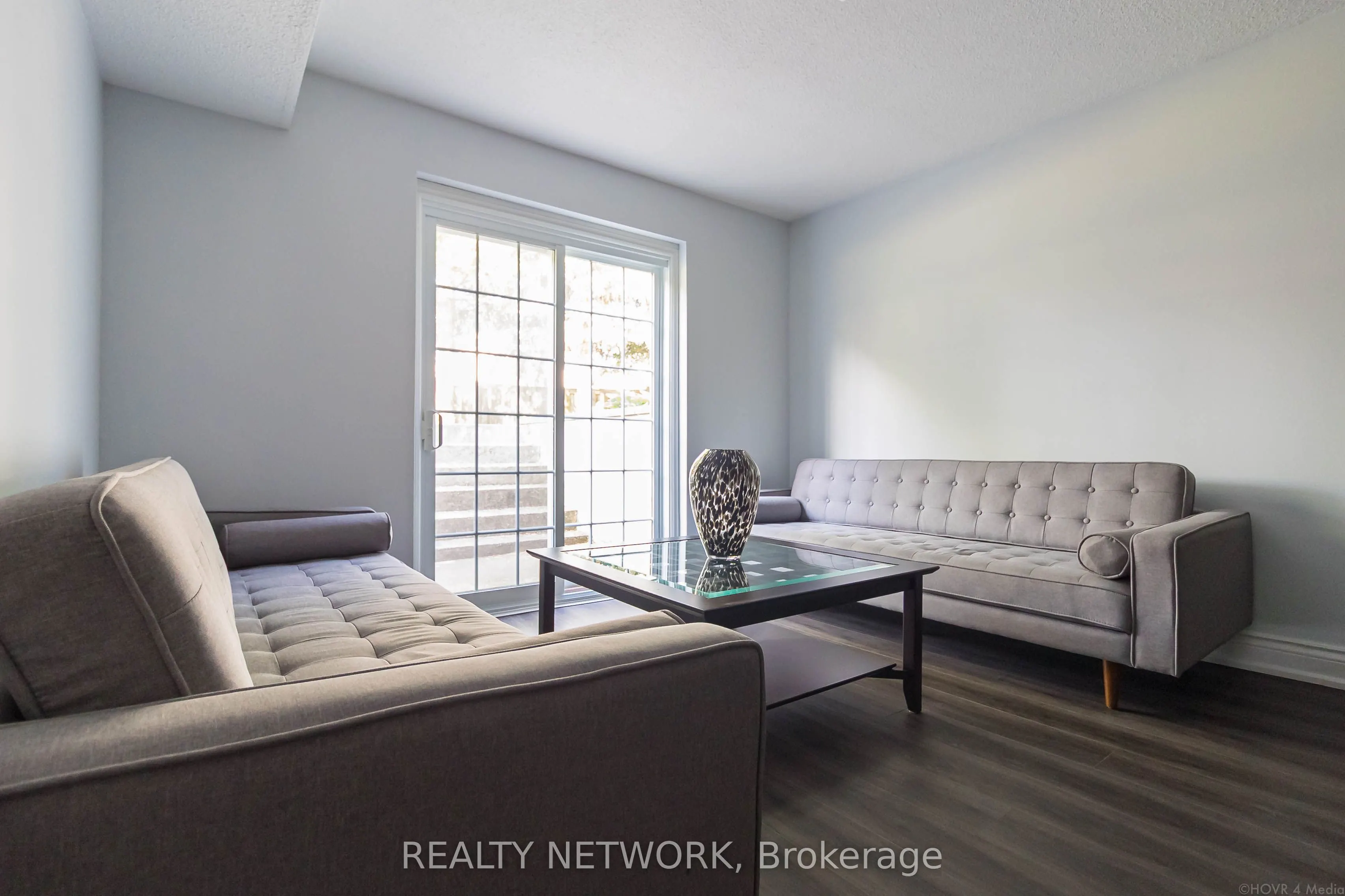 2390 Sinclair Circle