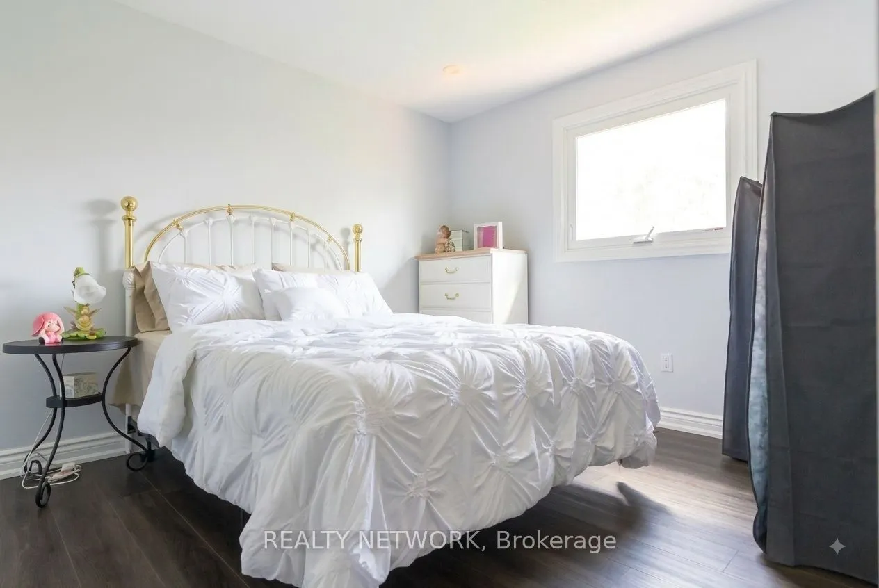 2390 Sinclair Circle