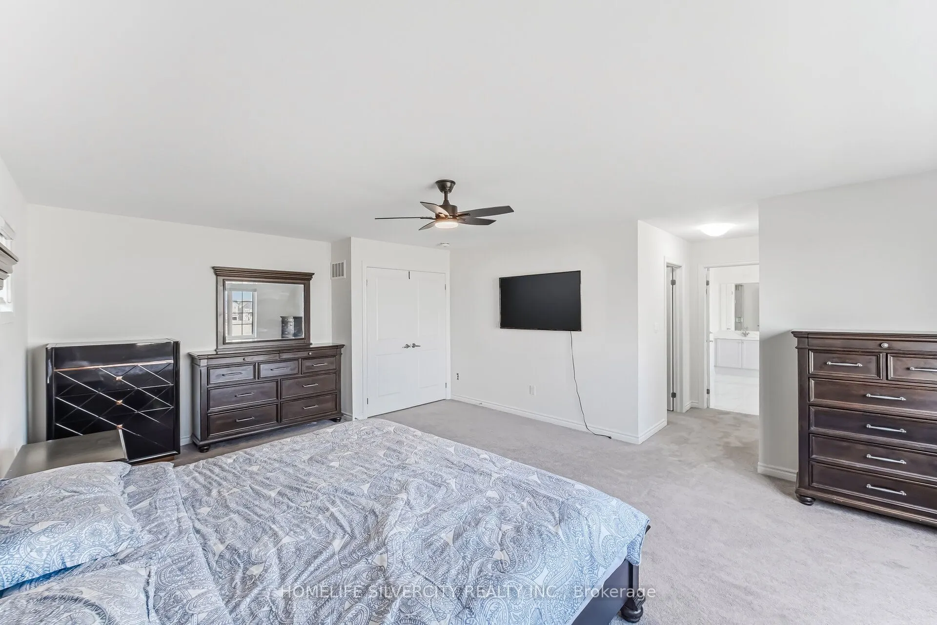 30 Tiger Crescent