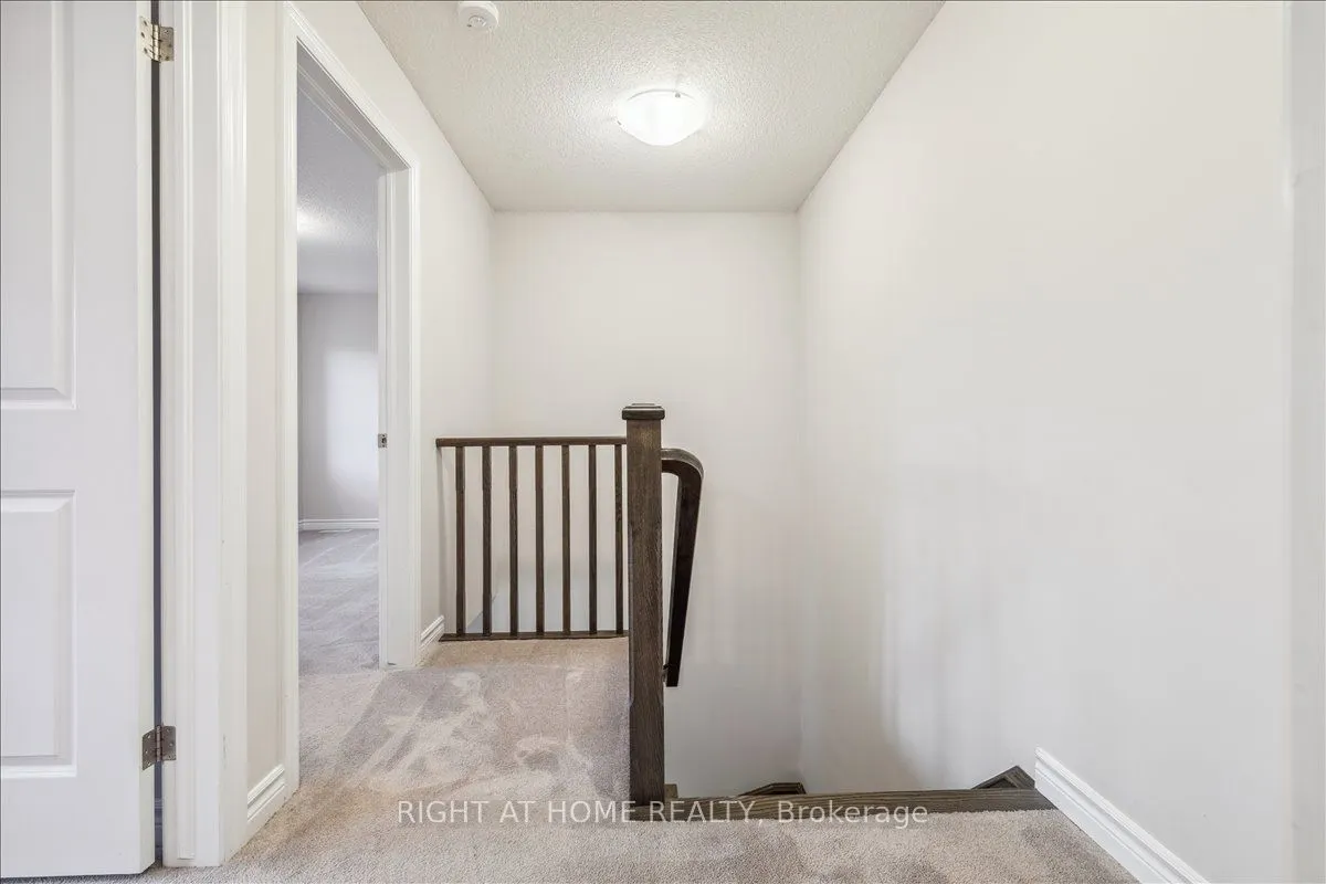 445 Ontario Street S #93