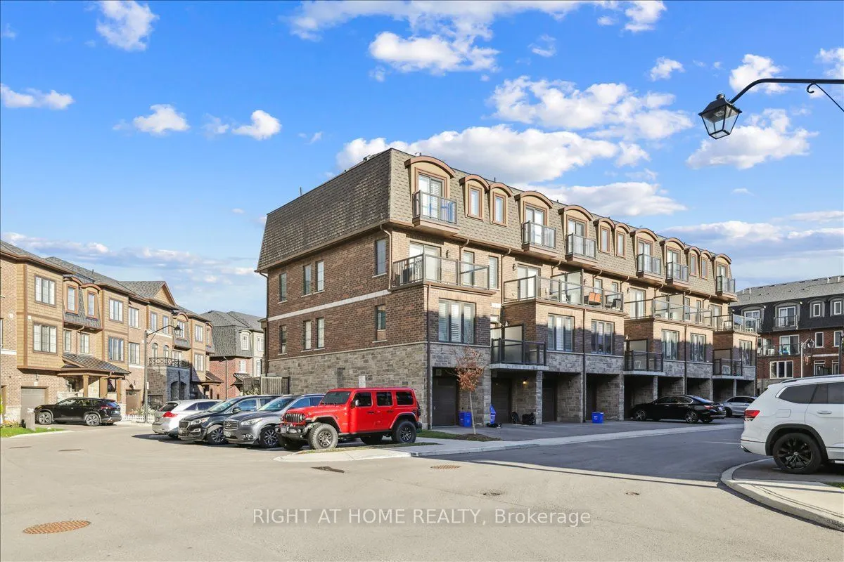 445 Ontario Street S #93