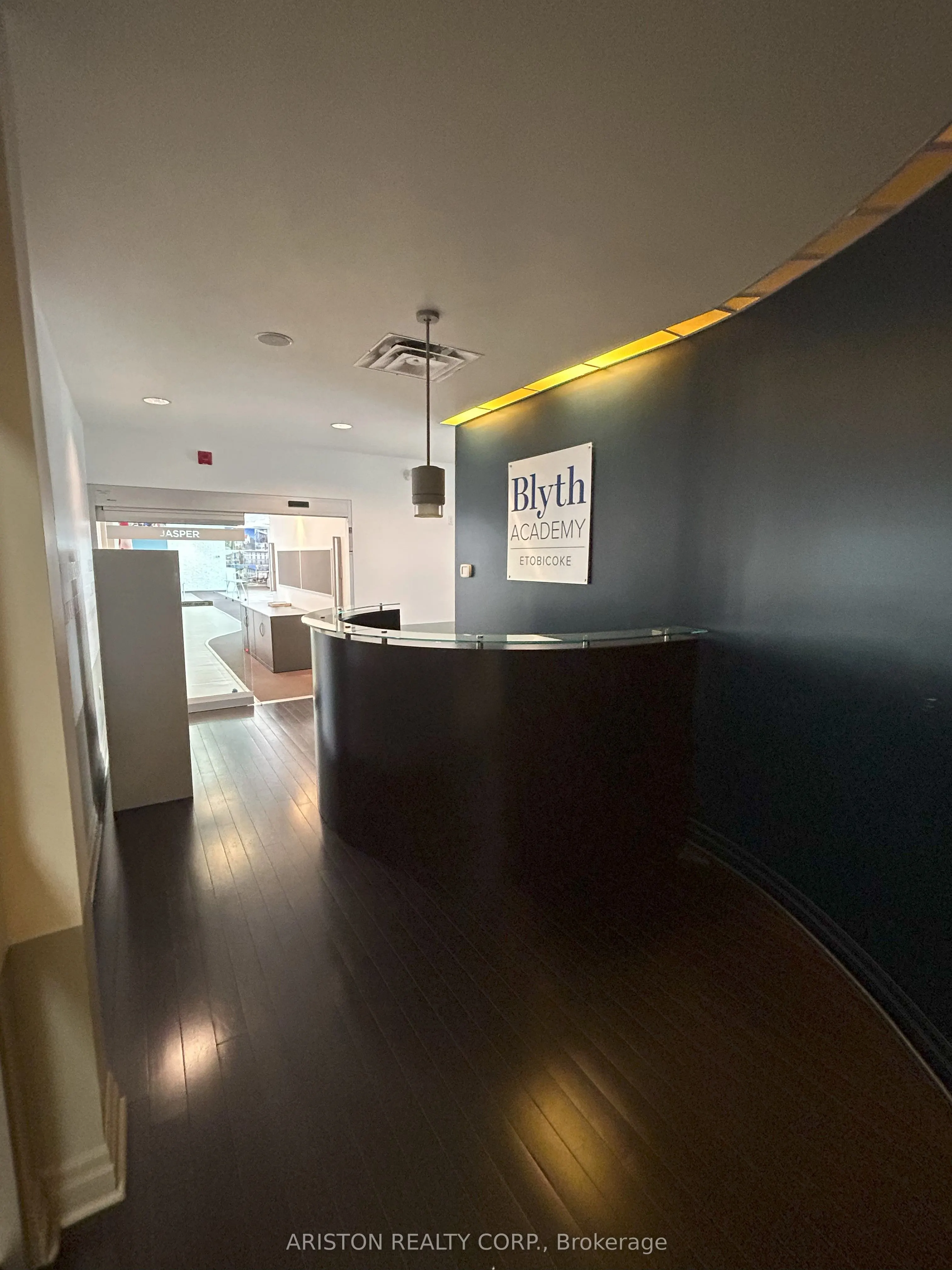 2489 Bloor Street W #203
