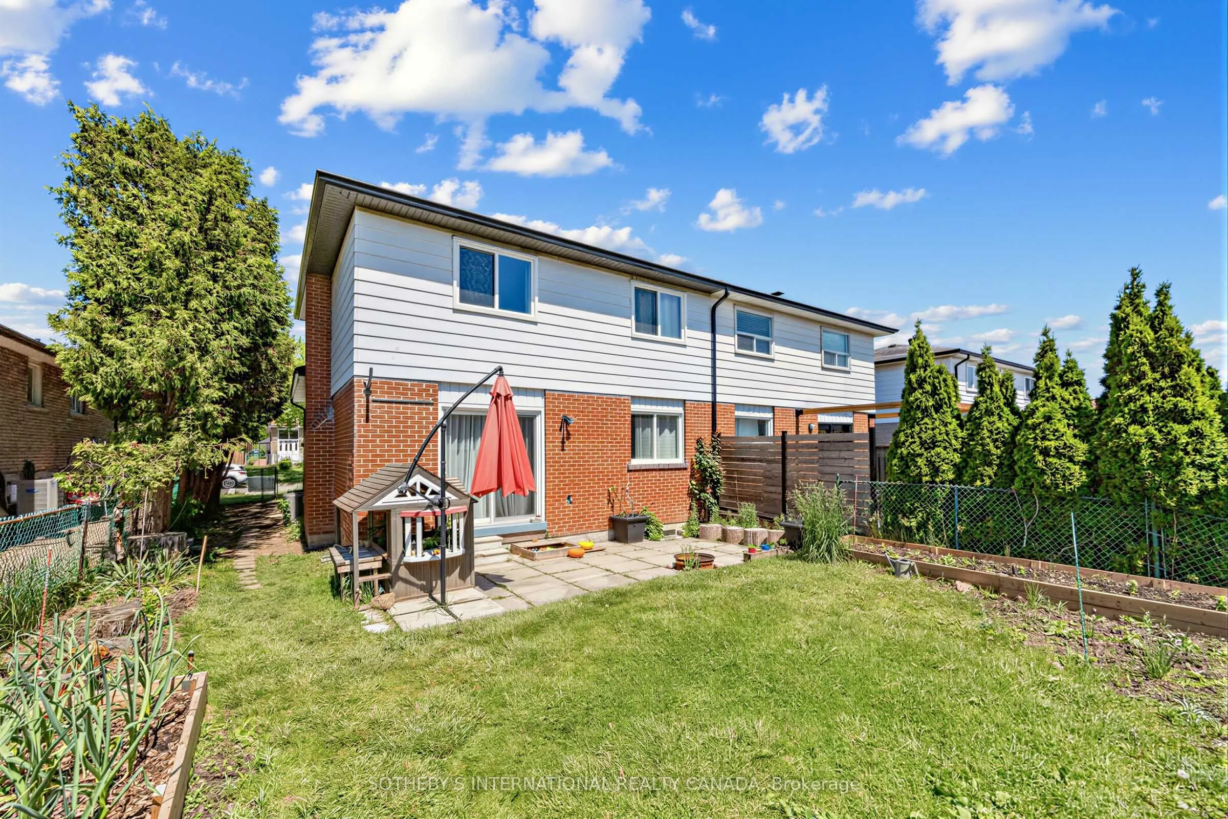 496 Fendalton Street