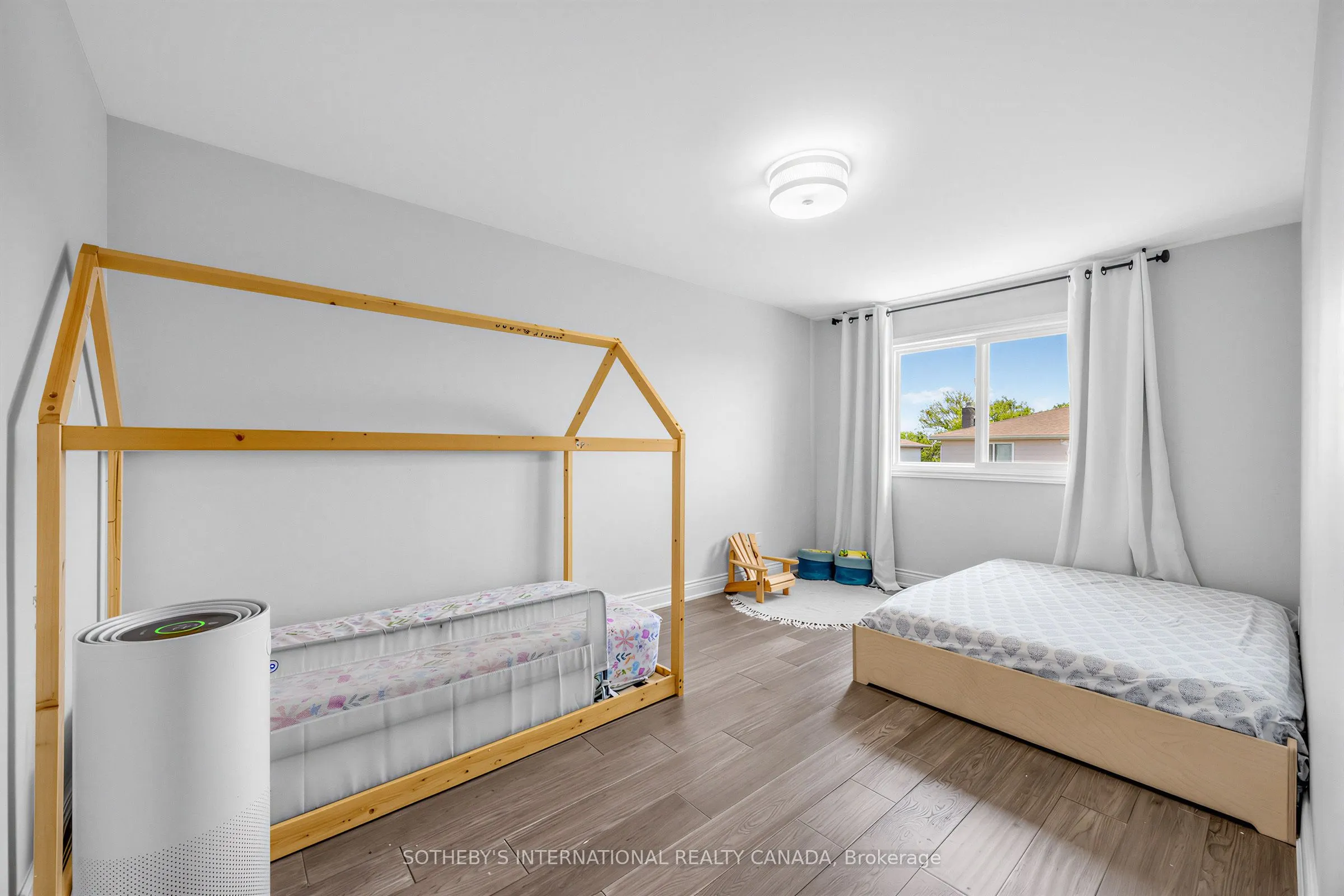 496 Fendalton Street