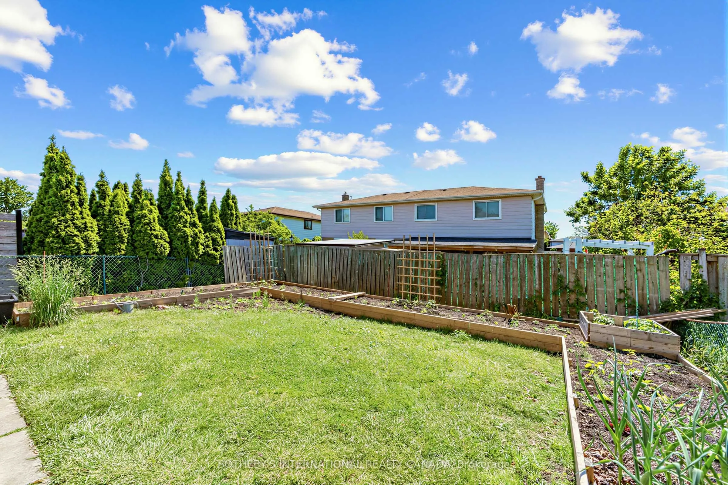 496 Fendalton Street