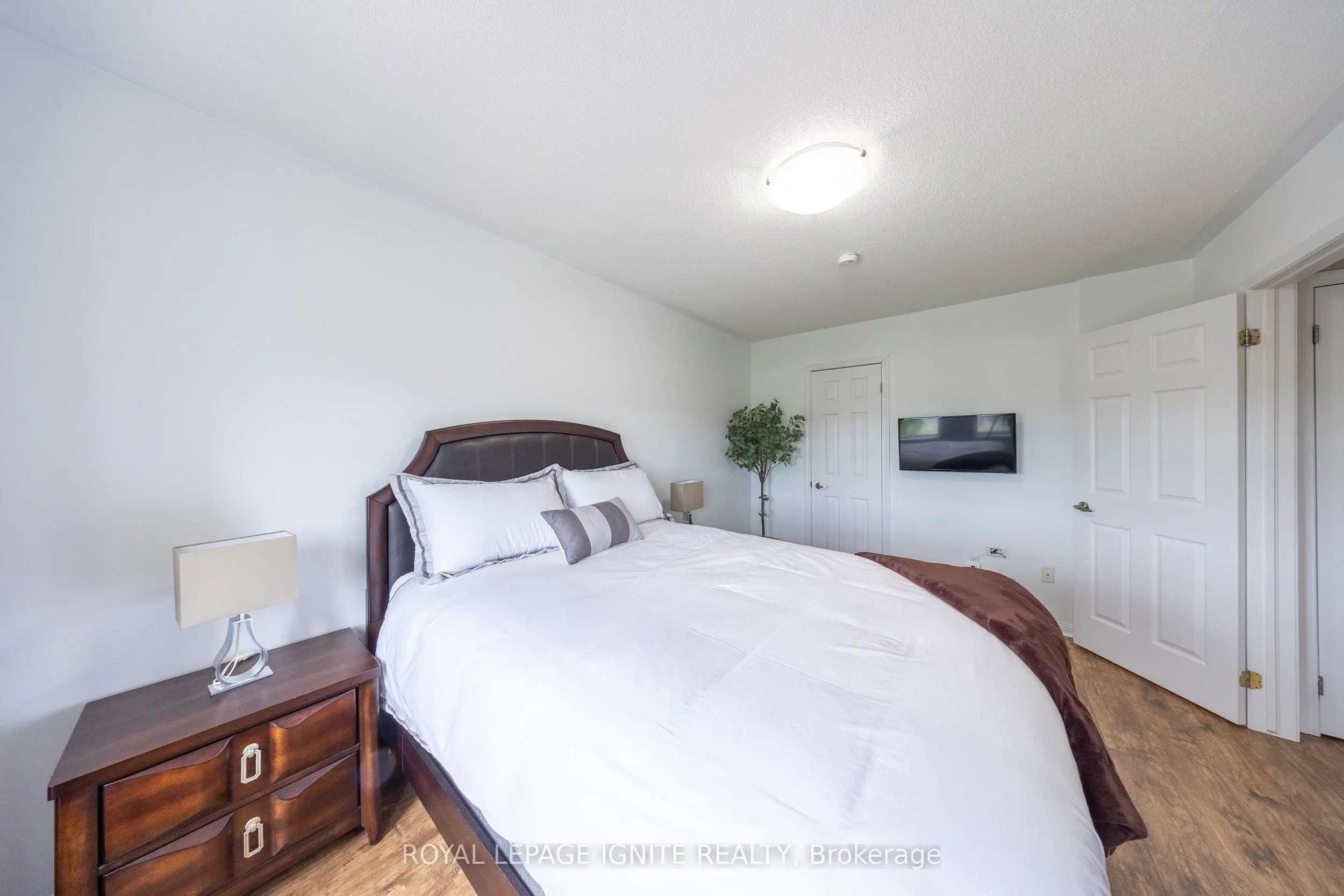 3123 Stornoway Circle