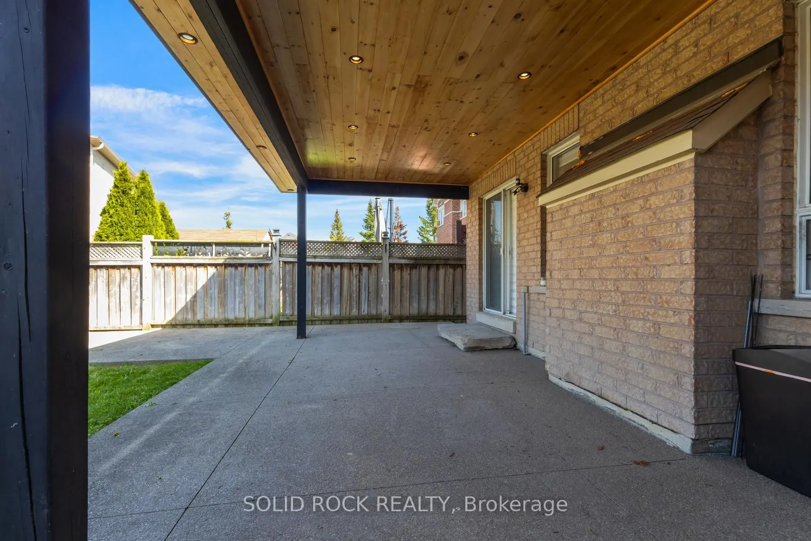 75 Tarquini Crescent