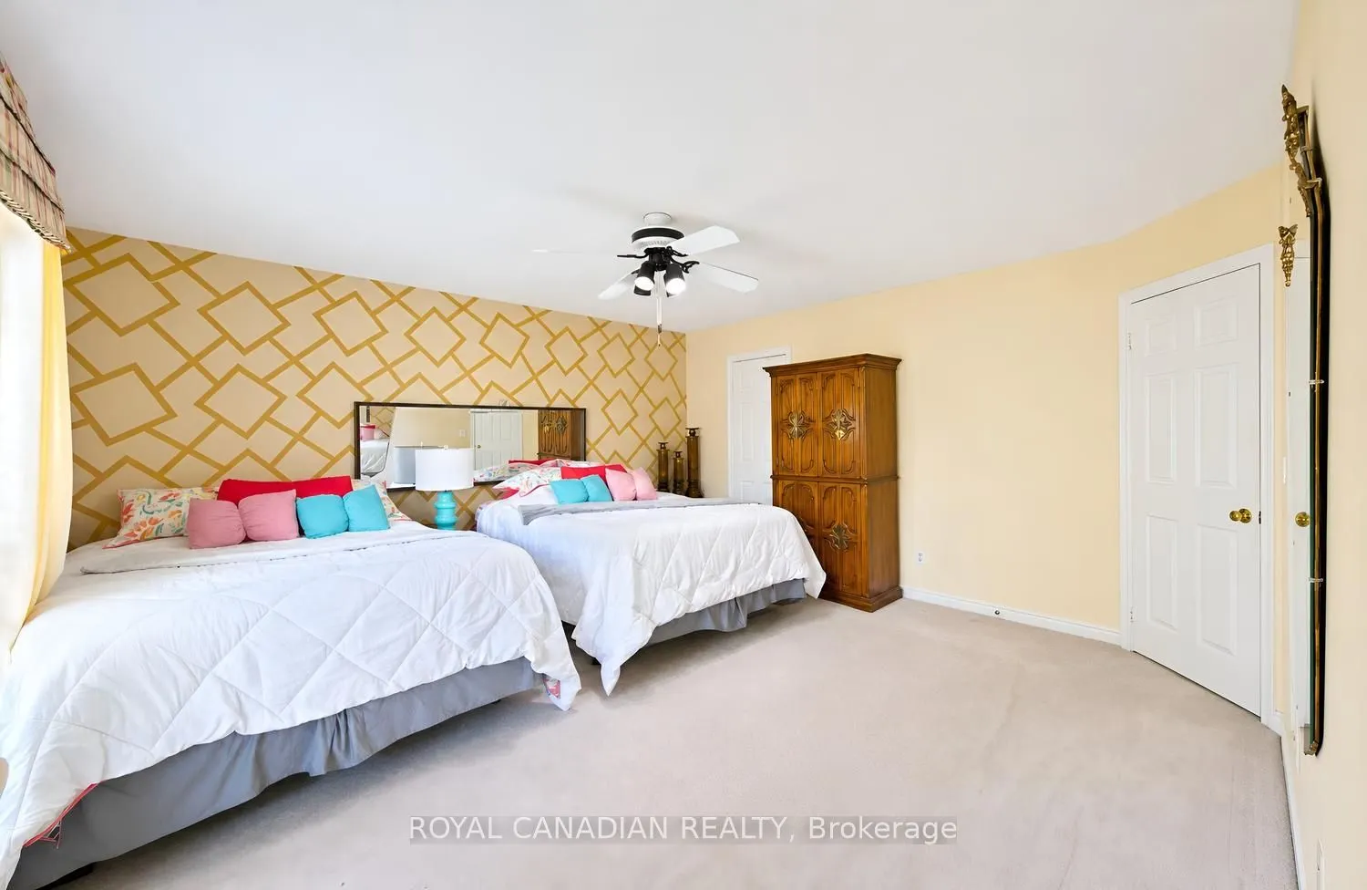 63 Heathcliffe Square #61
