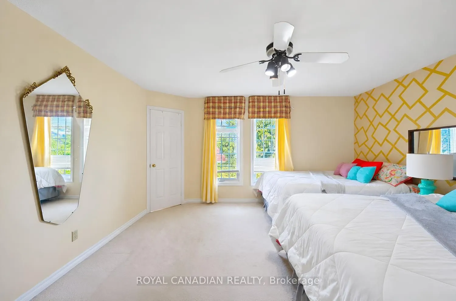 63 Heathcliffe Square #61