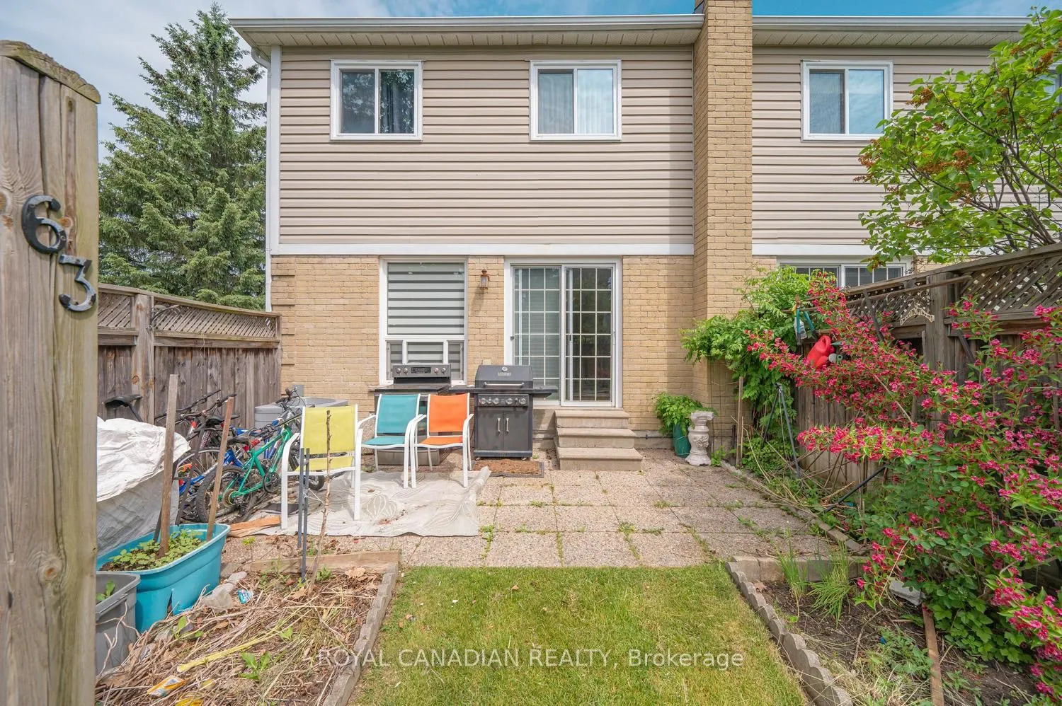 63 Heathcliffe Square #61