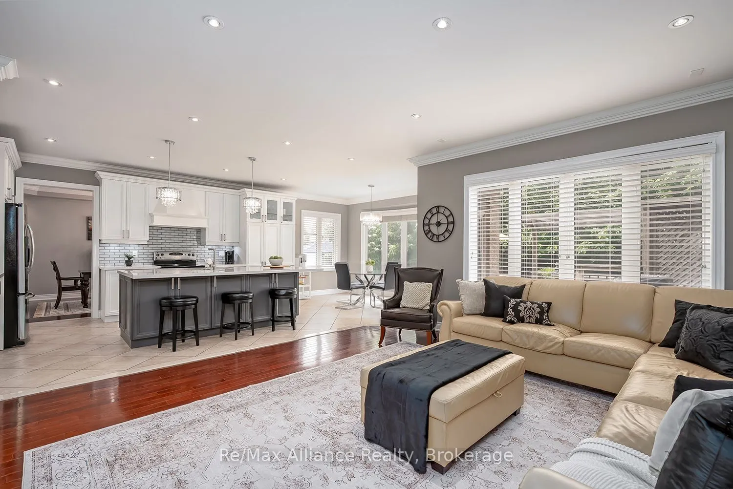 1367 Arrowhead Road
