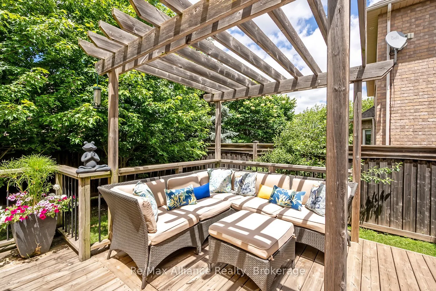 1367 Arrowhead Road