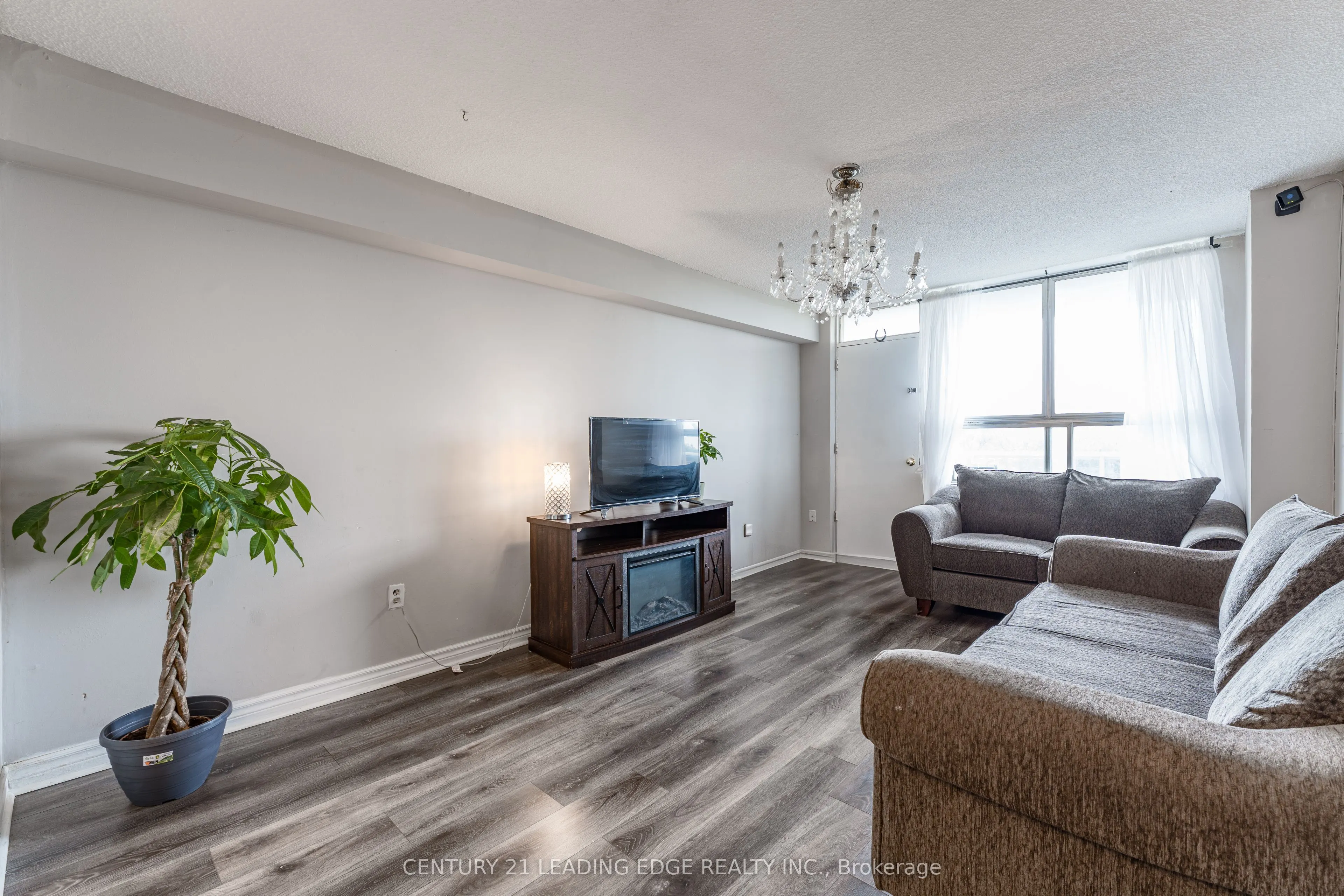 940 Caledonia Road #611