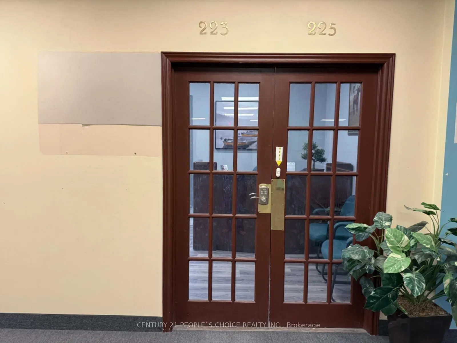 1550 South Gateway Road #223 & 225