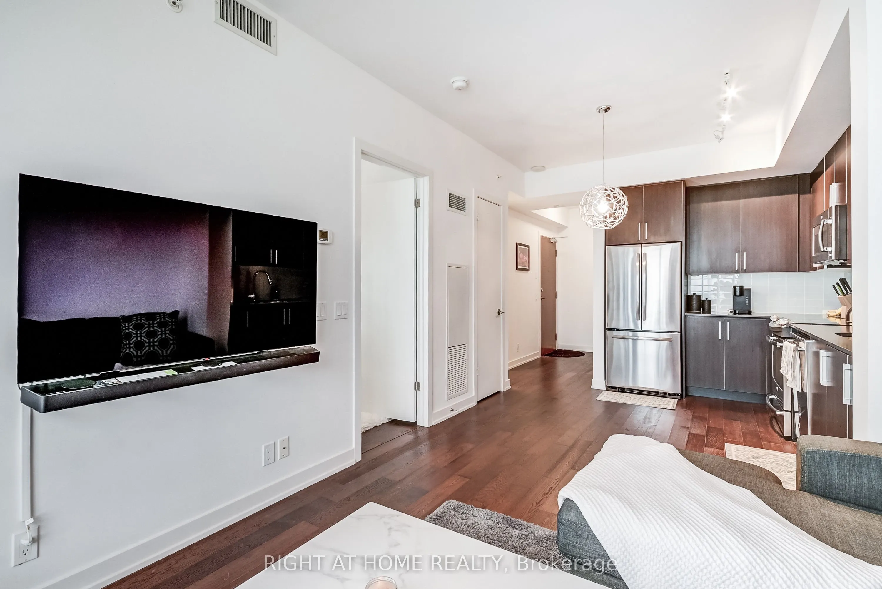 2212 Lake Shore Boulevard W #2710