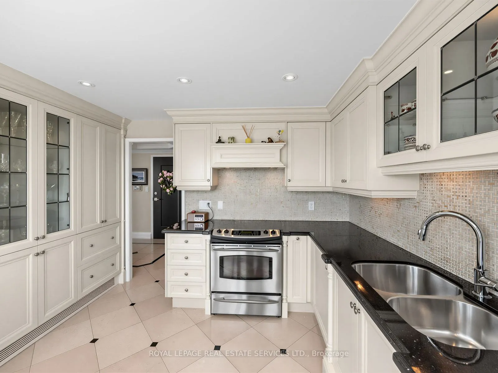2269 Lake Shore Boulevard W #3201